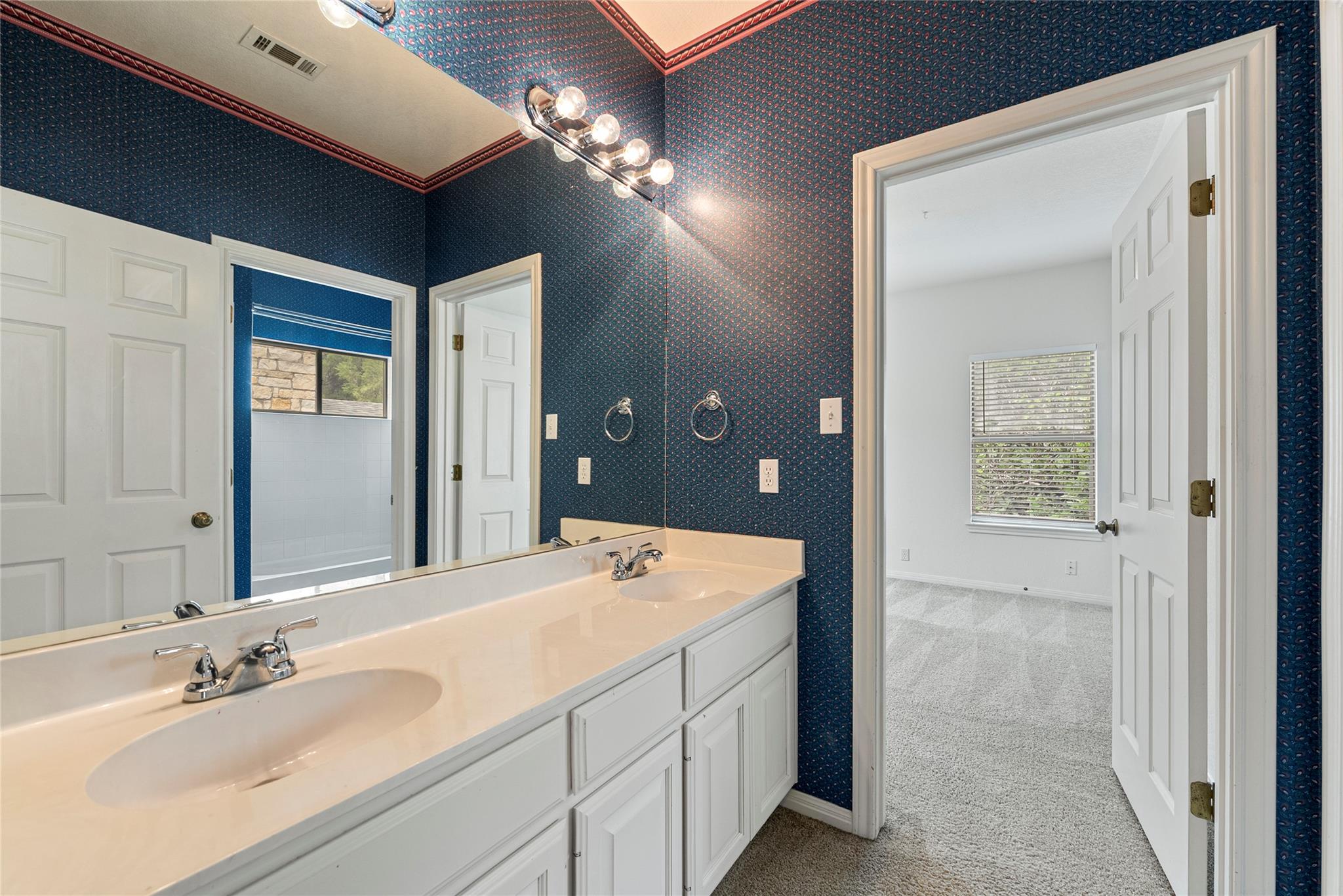 6504 Twin Creek Holw, Austin, TX 78750