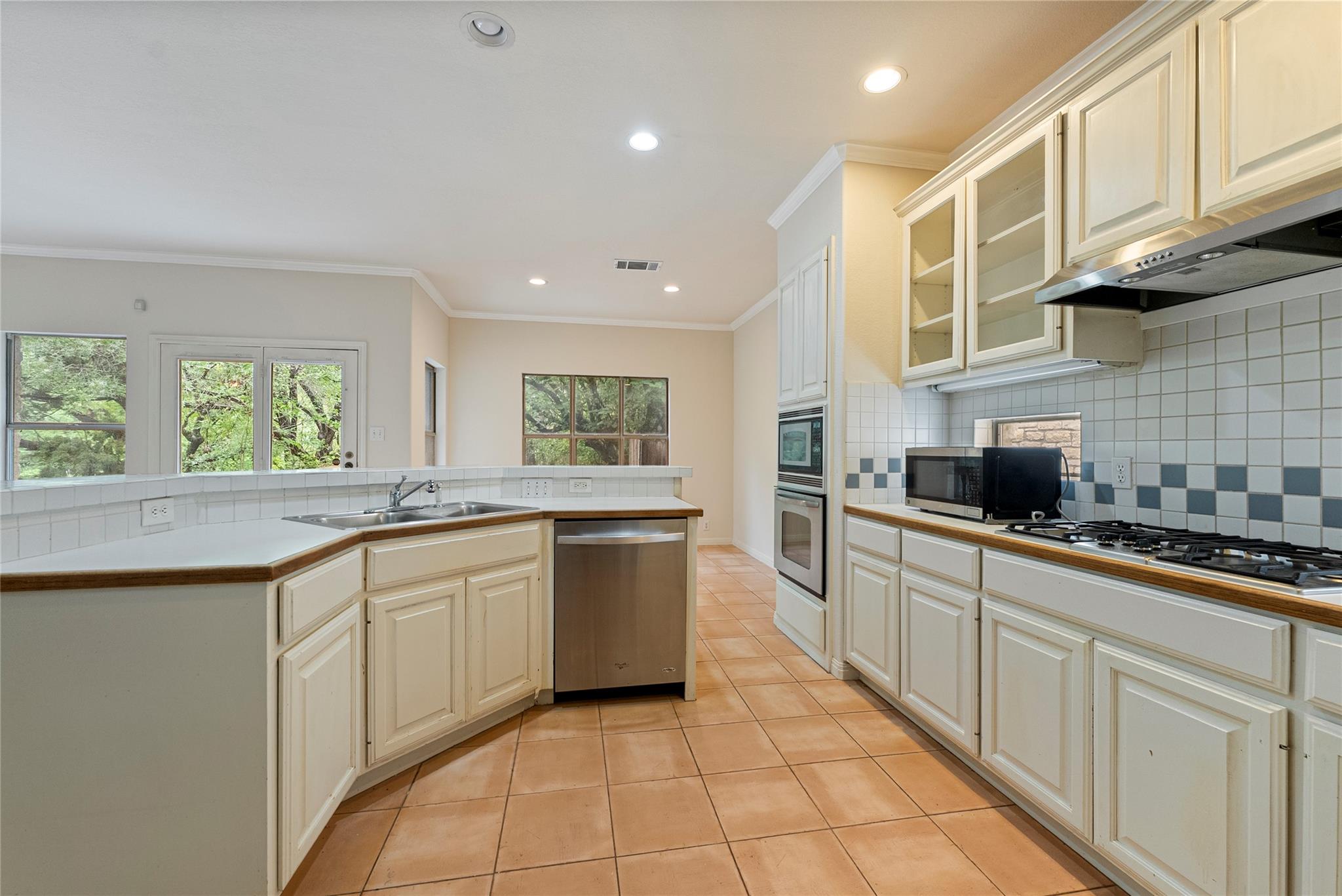 6504 Twin Creek Holw, Austin, TX 78750