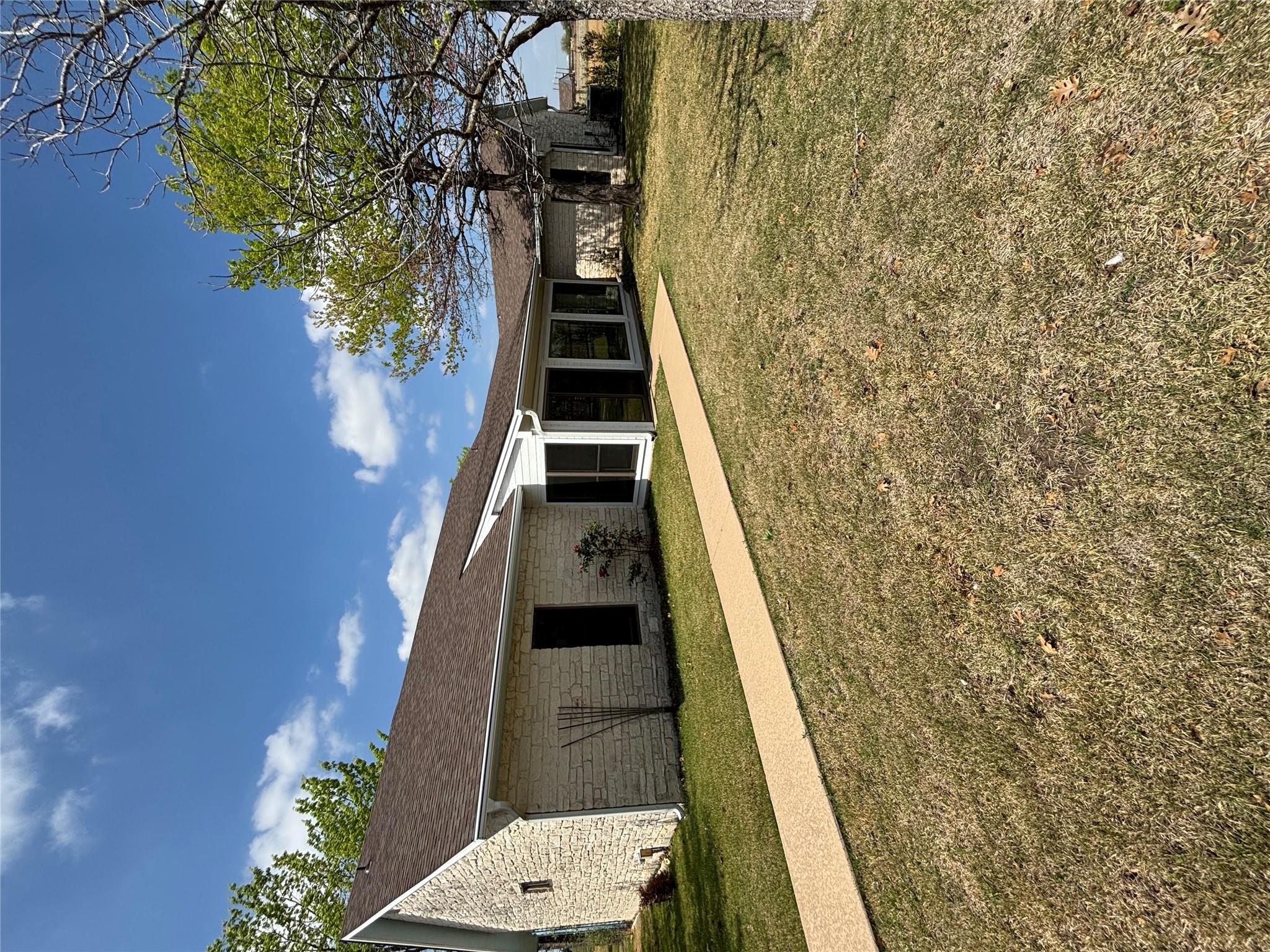 140 County Road 167, Georgetown, TX 78626