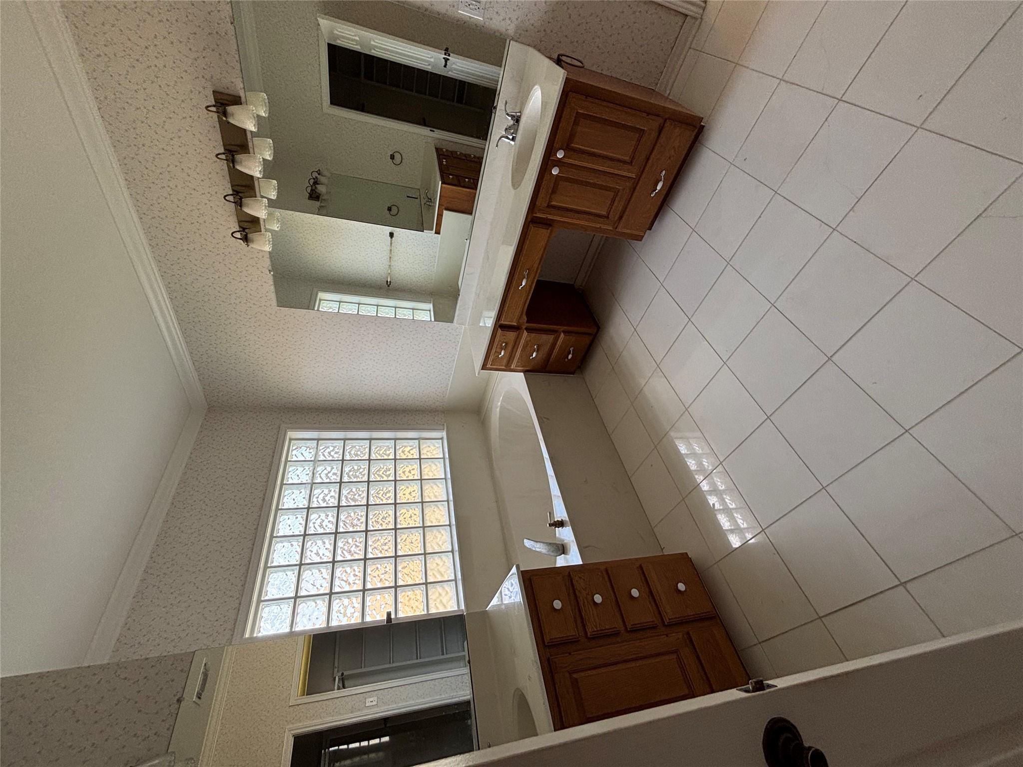 140 County Road 167, Georgetown, TX 78626