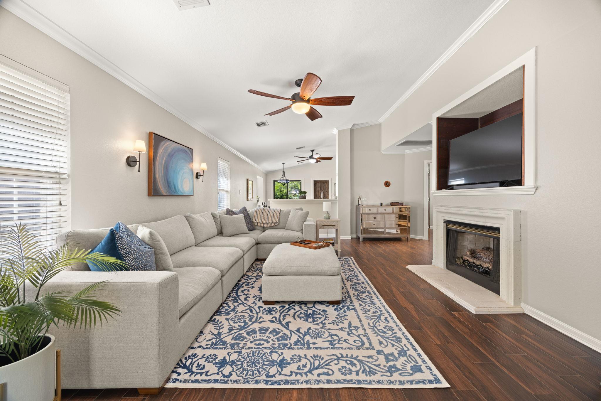 1517 Dillon Lake Bnd, Leander, TX 78641