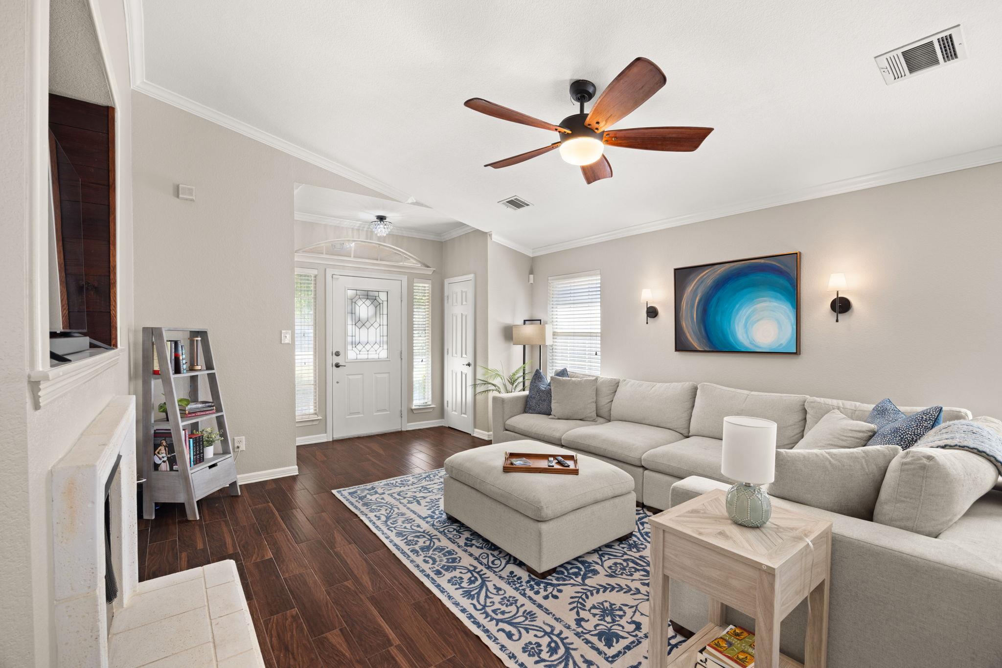 1517 Dillon Lake Bnd, Leander, TX 78641