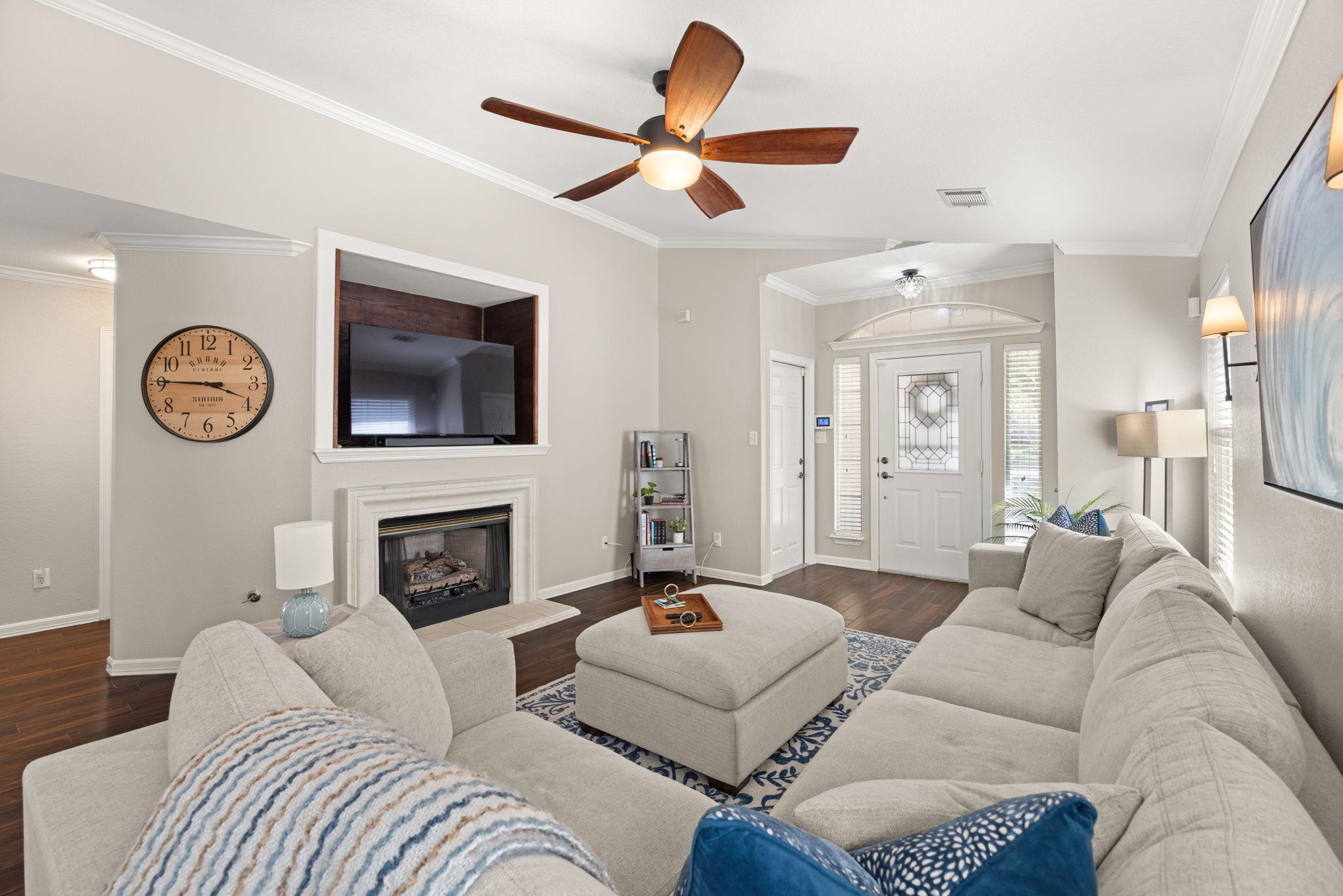 1517 Dillon Lake Bnd, Leander, TX 78641