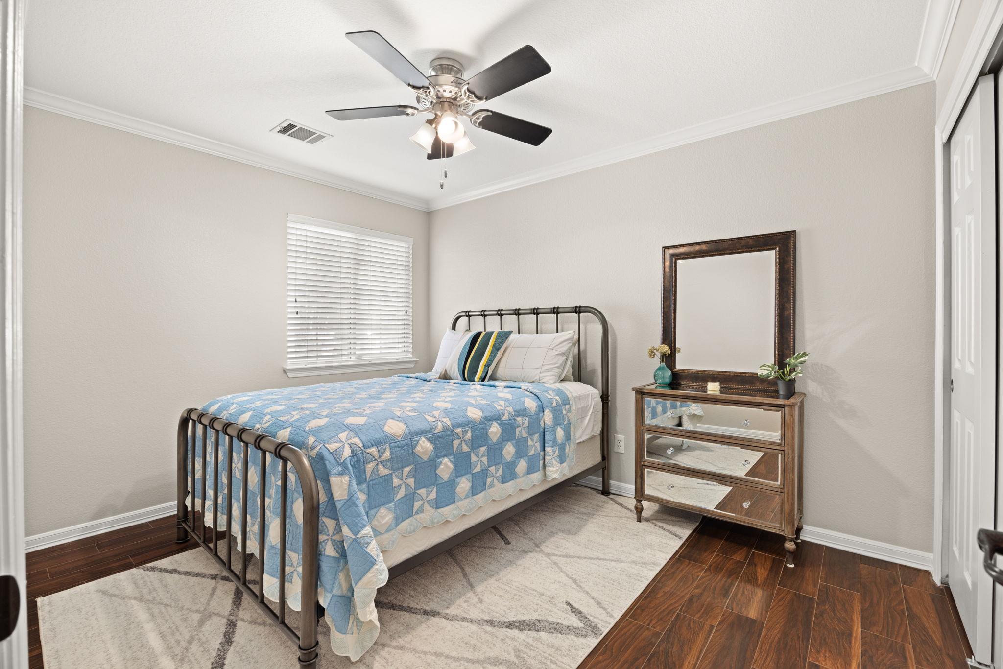 1517 Dillon Lake Bnd, Leander, TX 78641