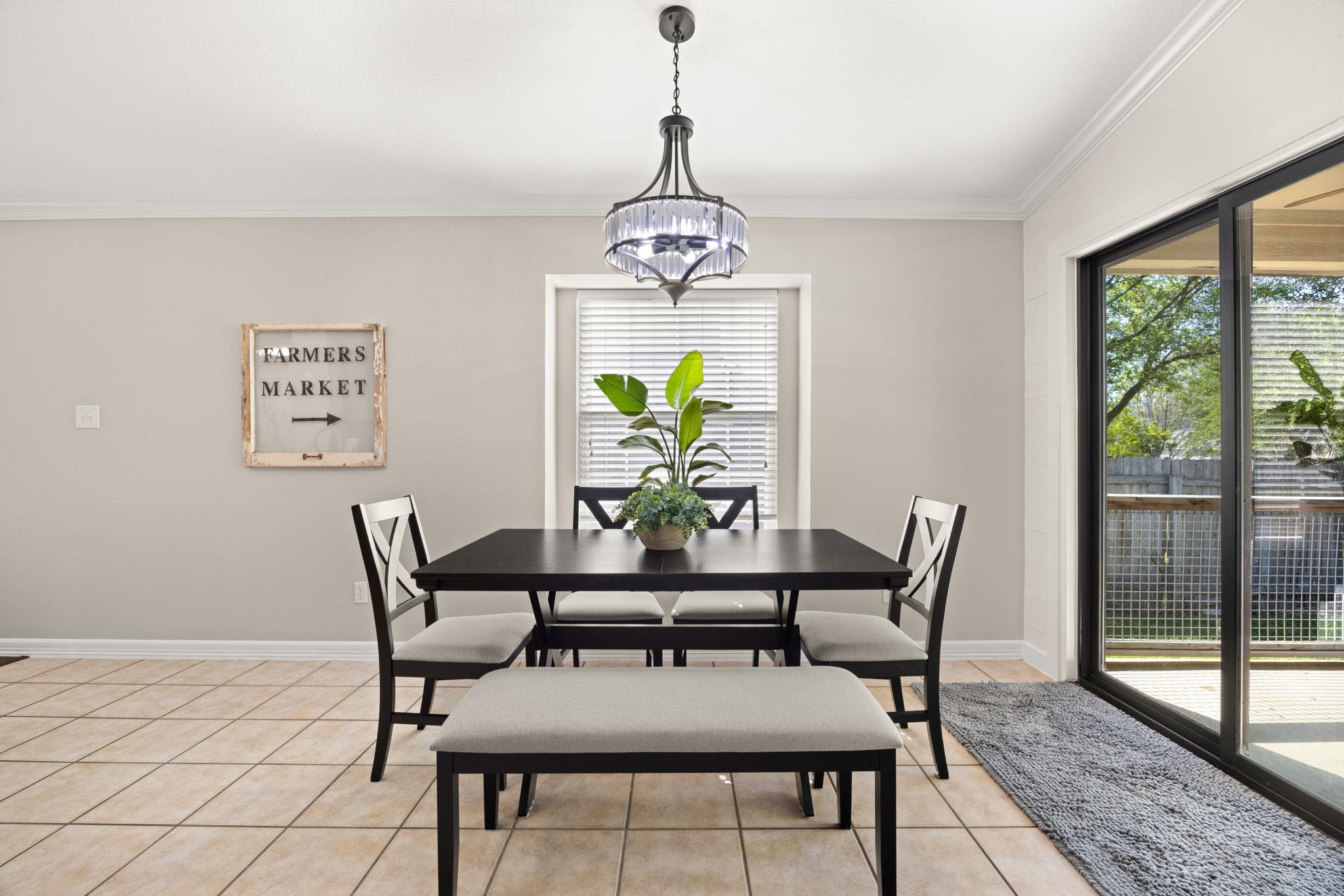 1517 Dillon Lake Bnd, Leander, TX 78641