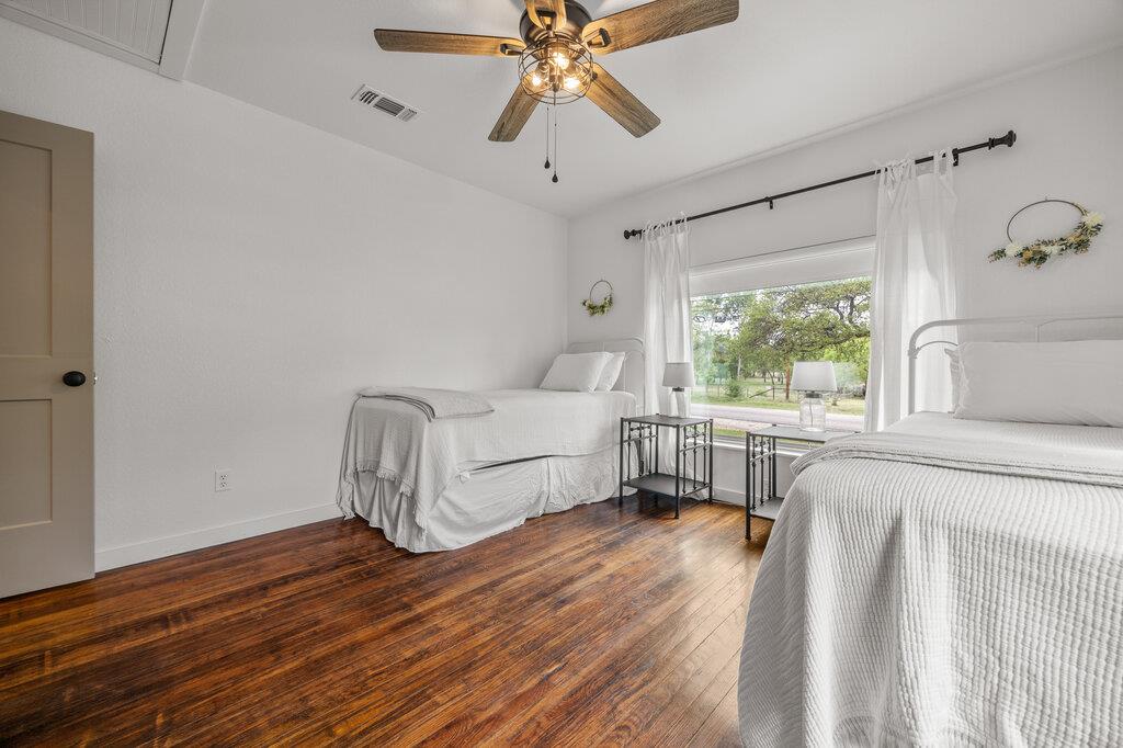 205 Old Austin Highway, Johnson City, TX 78636