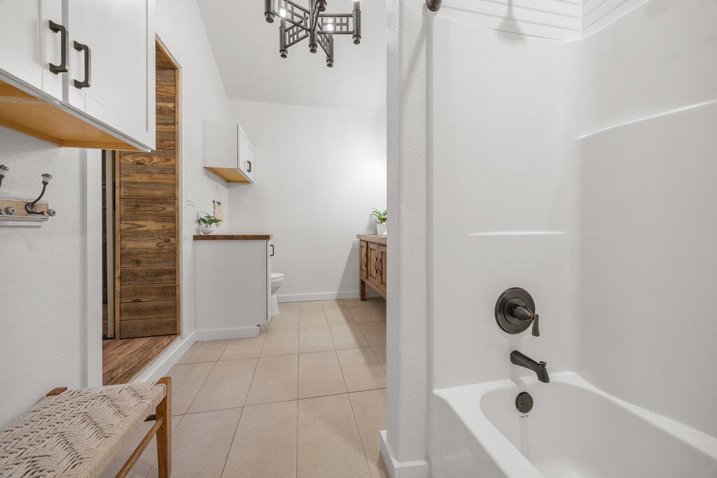 205 Old Austin Highway, Johnson City, TX 78636