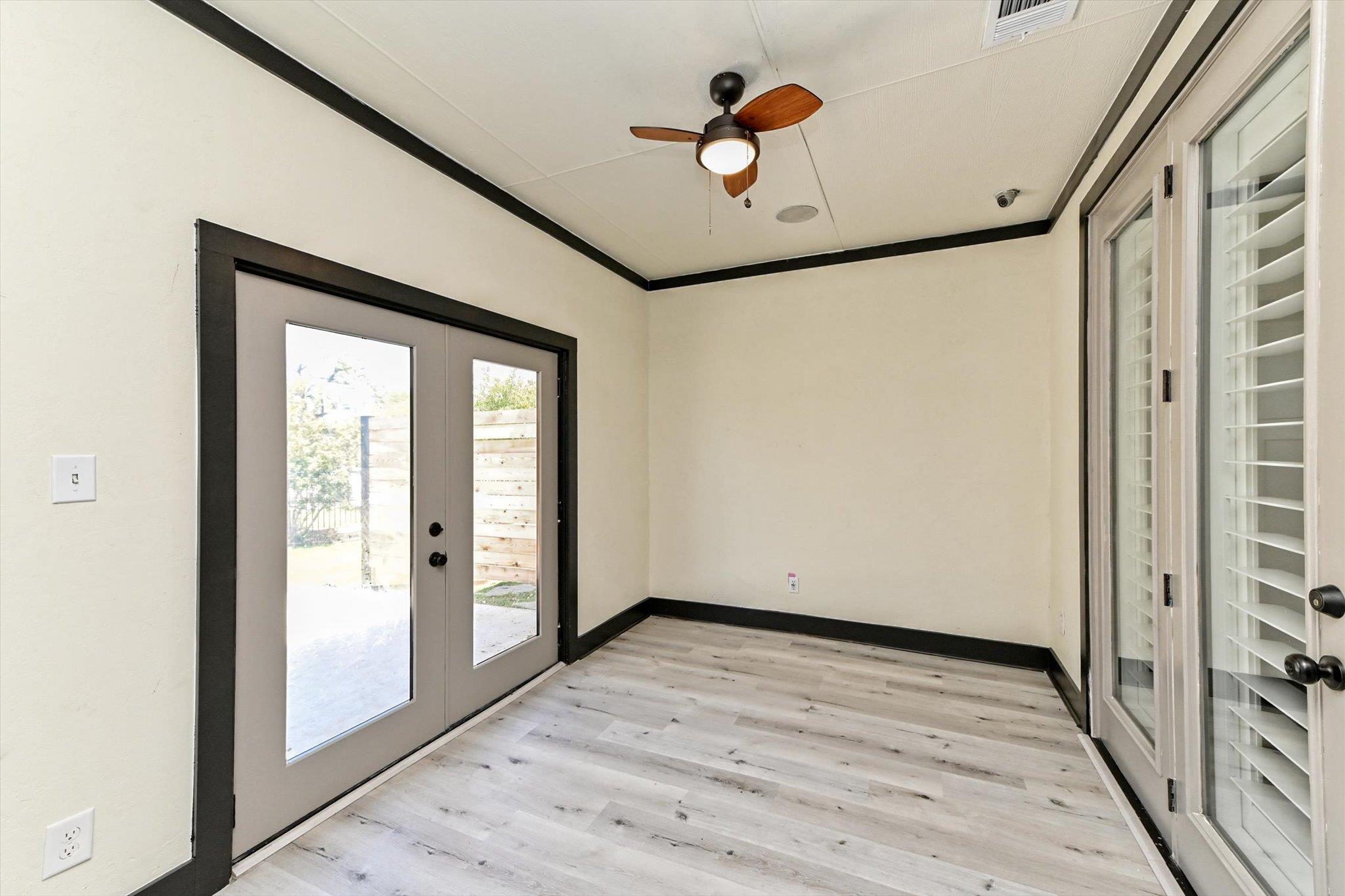 100 Dax Dr, Liberty Hill, TX 78642