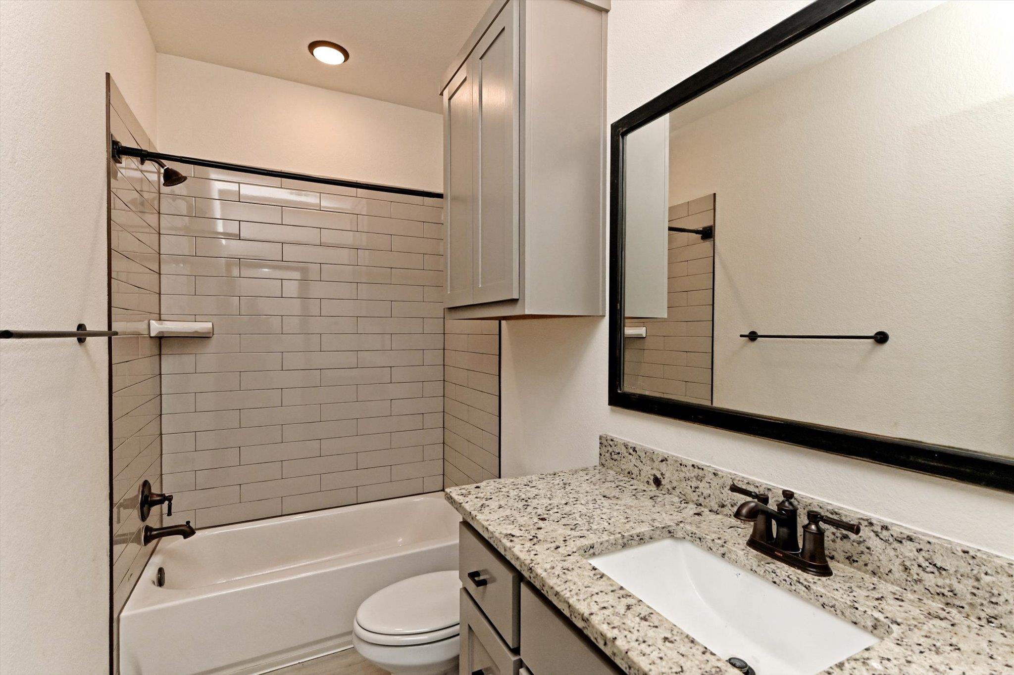 100 Dax Dr, Liberty Hill, TX 78642