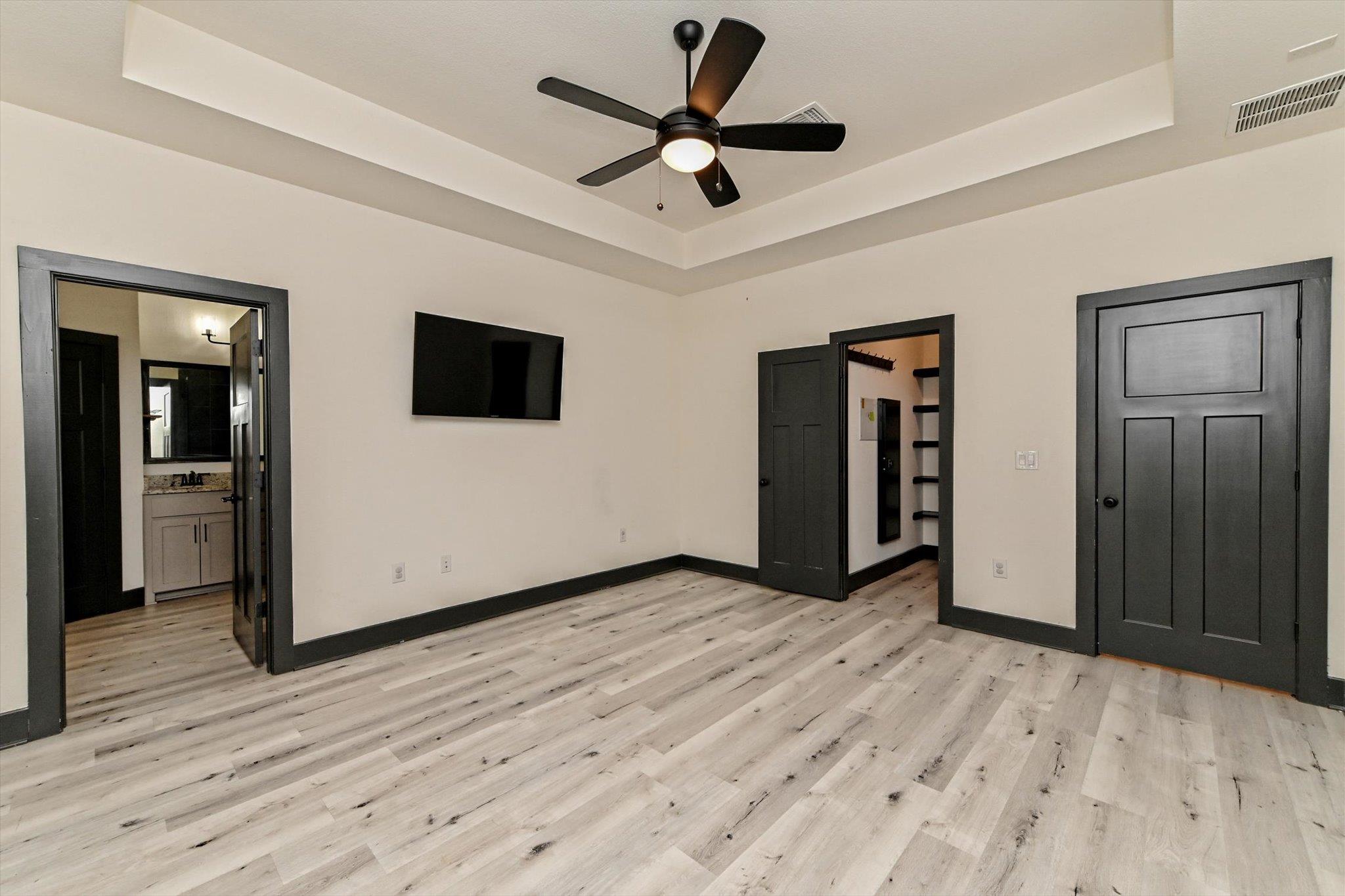 100 Dax Dr, Liberty Hill, TX 78642