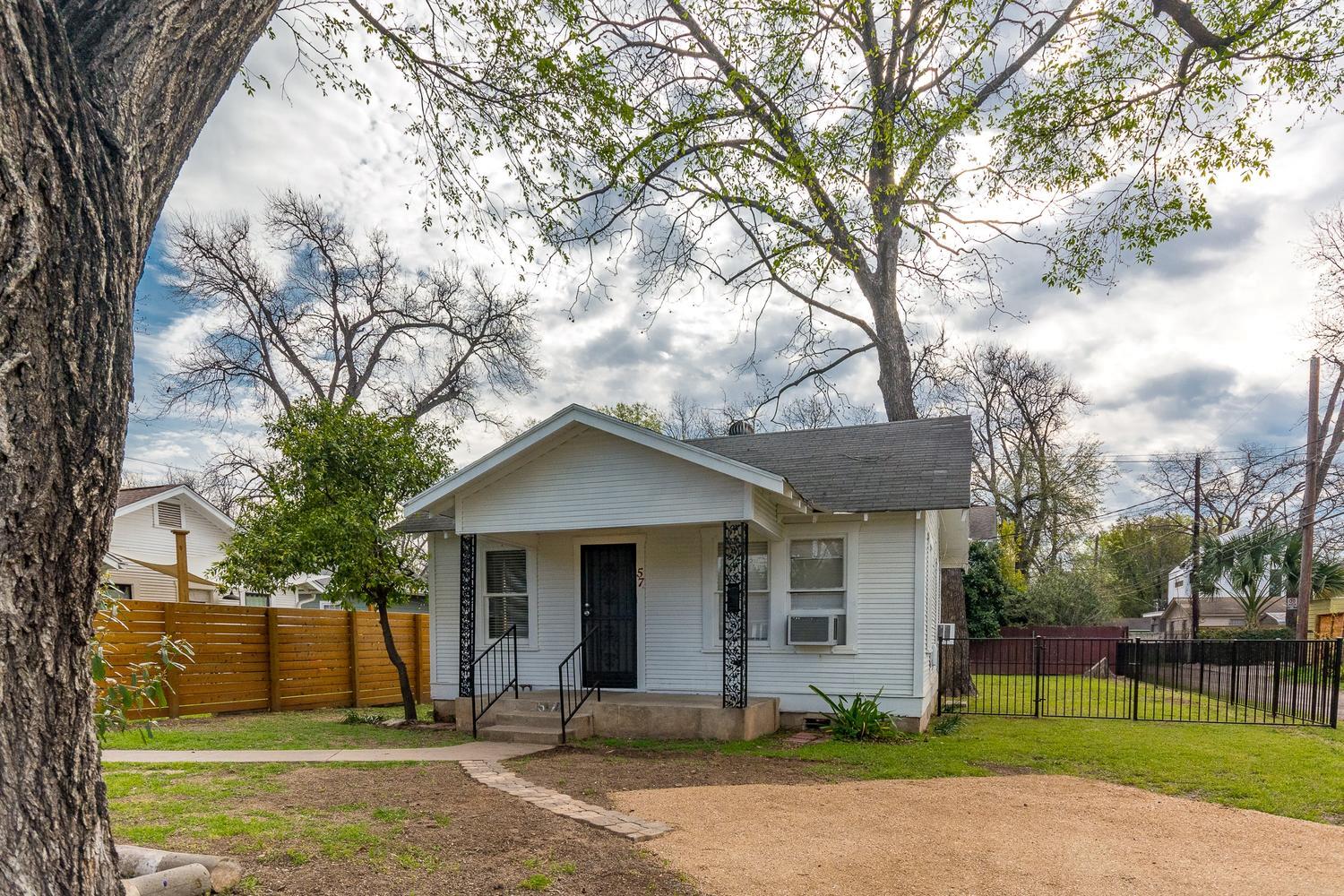 57 Chalmers Ave, Austin, TX 78702