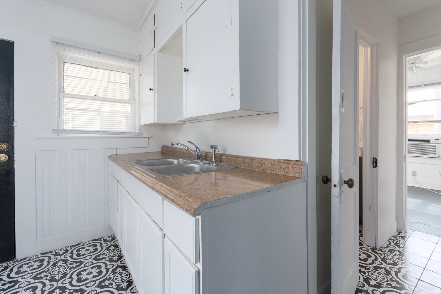 57 Chalmers Ave, Austin, TX 78702