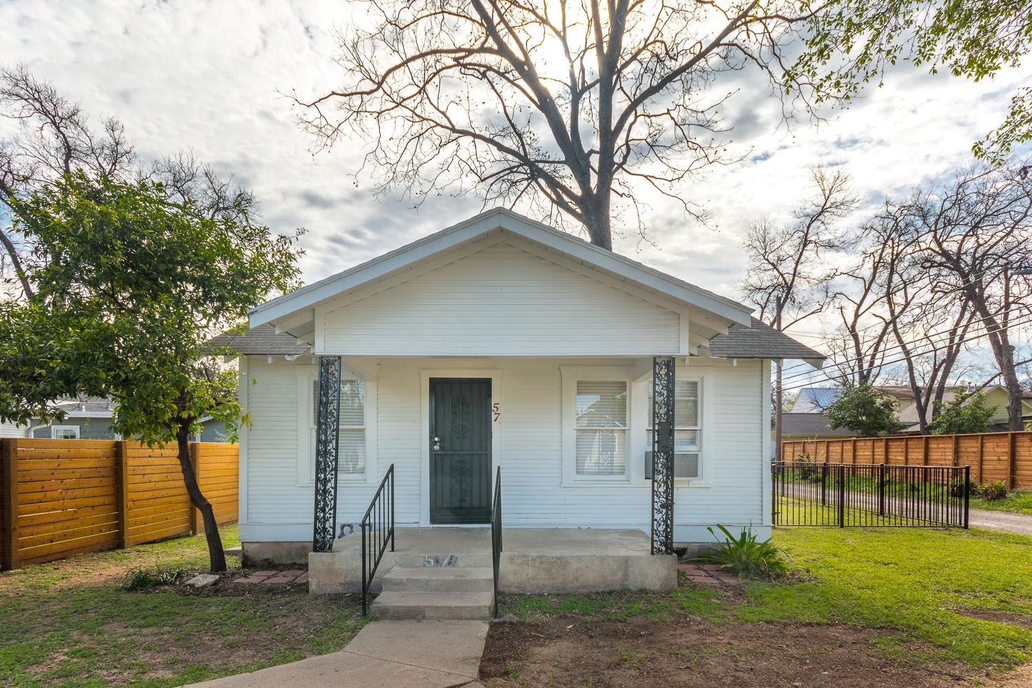 57 Chalmers Ave, Austin, TX 78702