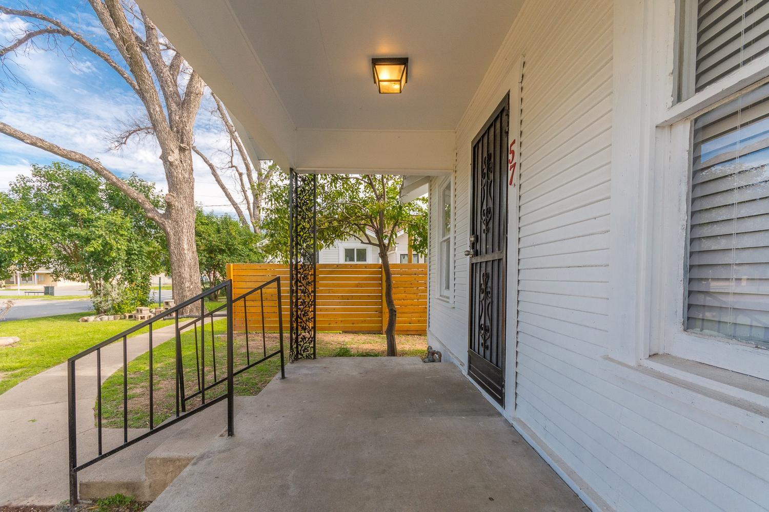 57 Chalmers Ave, Austin, TX 78702