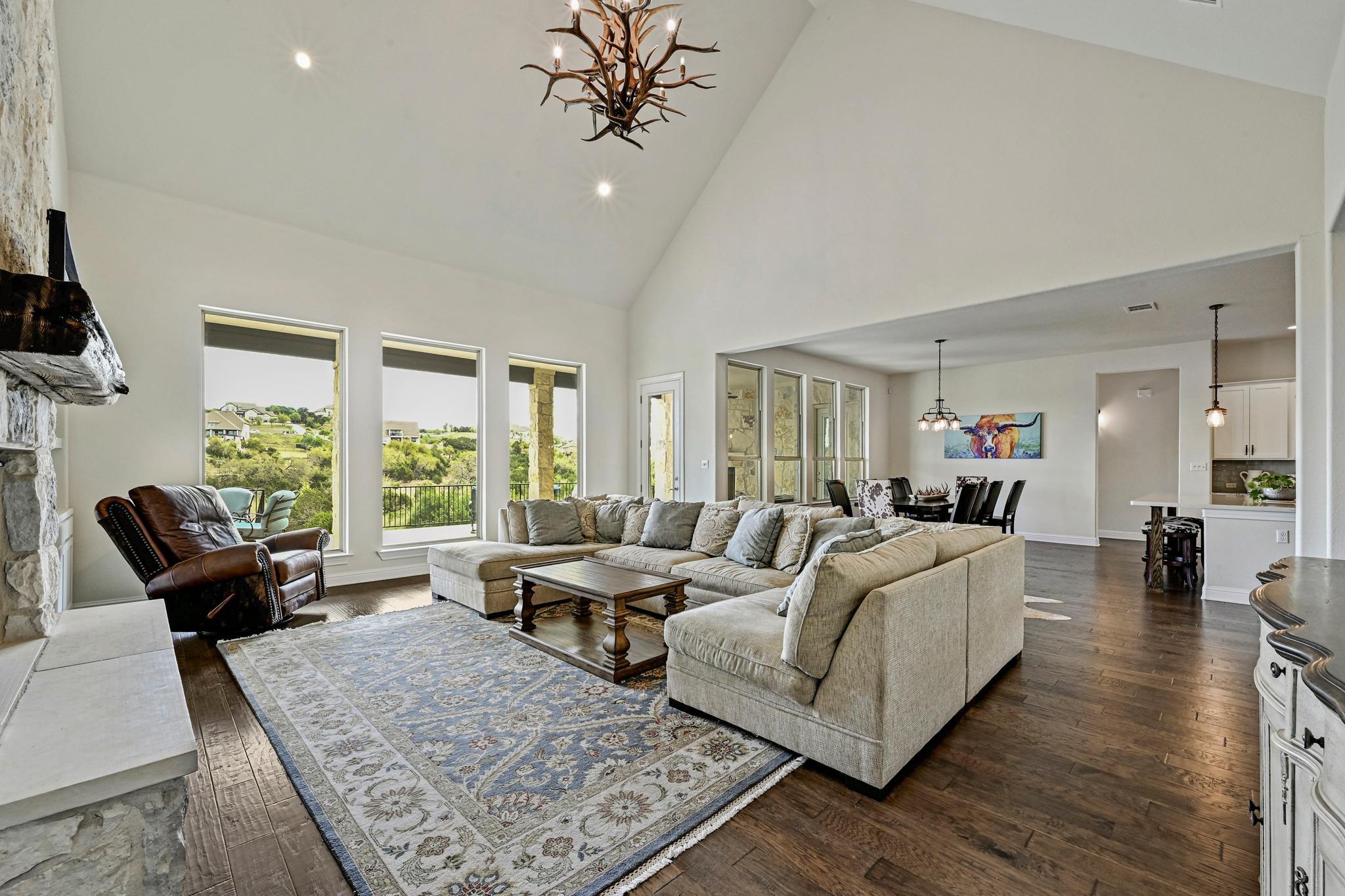 171 Ferdinand Ct, Austin, TX 78737