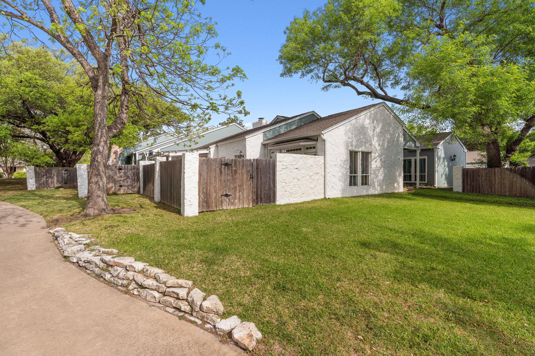 407 Towne Park Trl, Austin, TX 78751