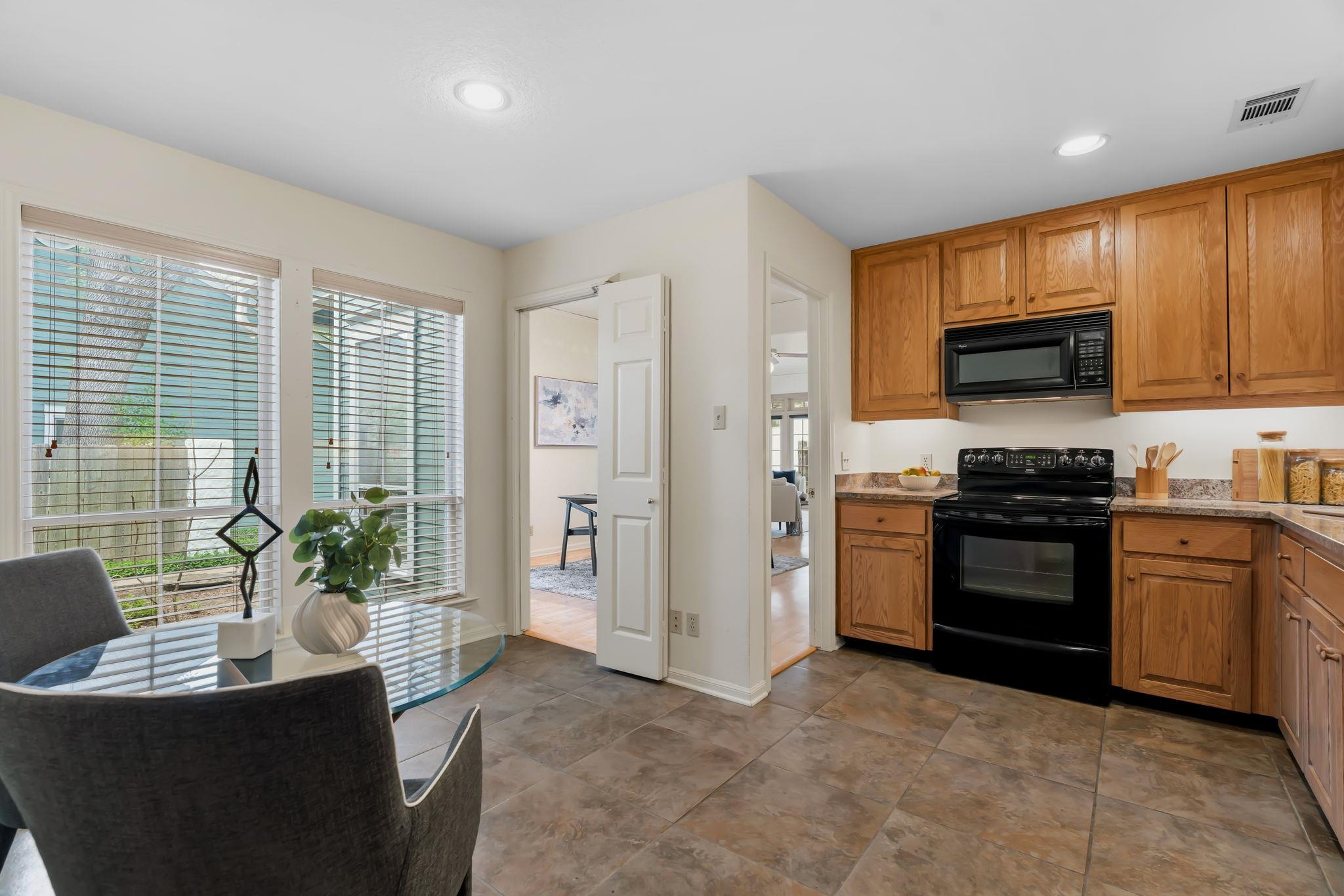 407 Towne Park Trl, Austin, TX 78751