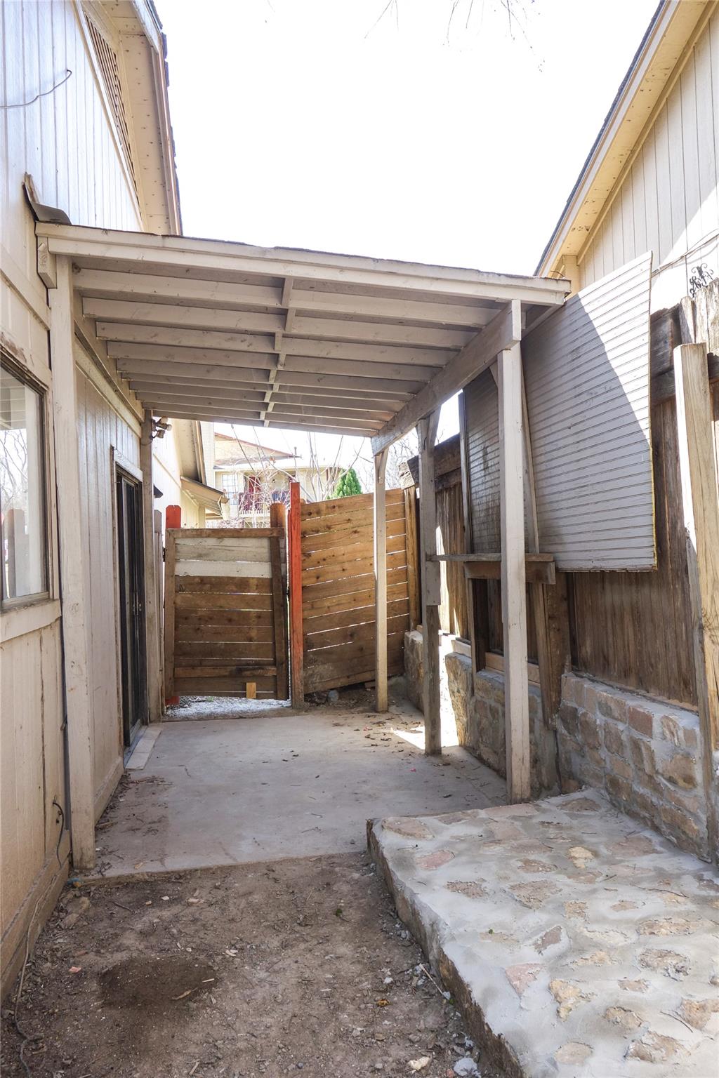 1106 August Dr # #A, Austin, TX 78753