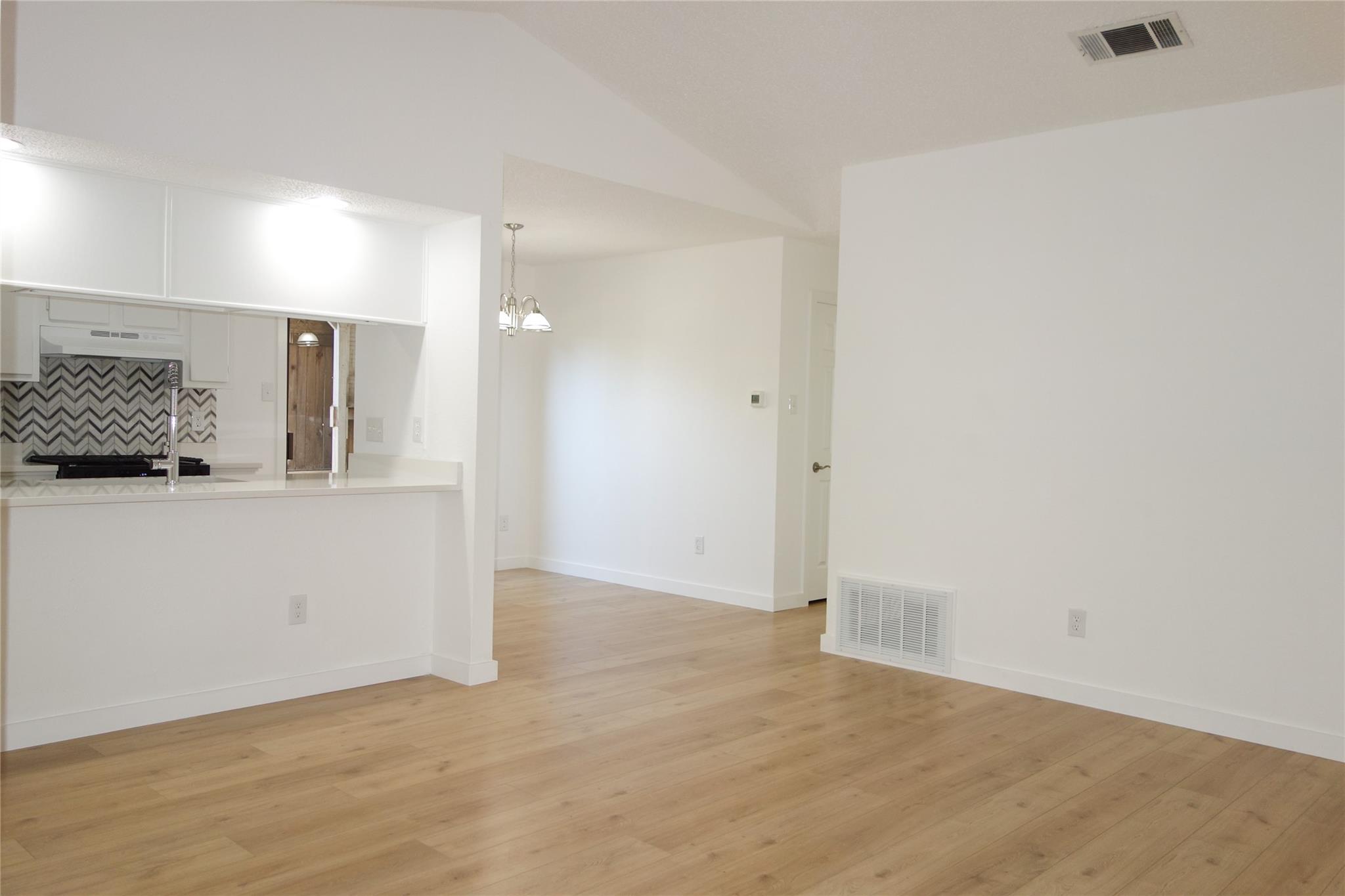 1106 August Dr # #A, Austin, TX 78753