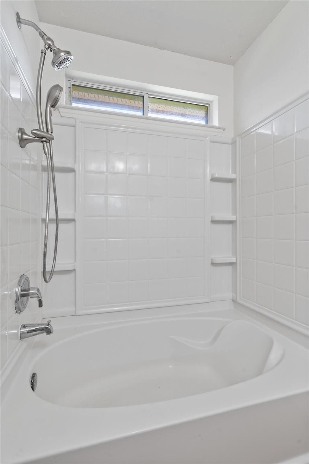 1015 Glen Meadow Cv, Georgetown, TX 78626