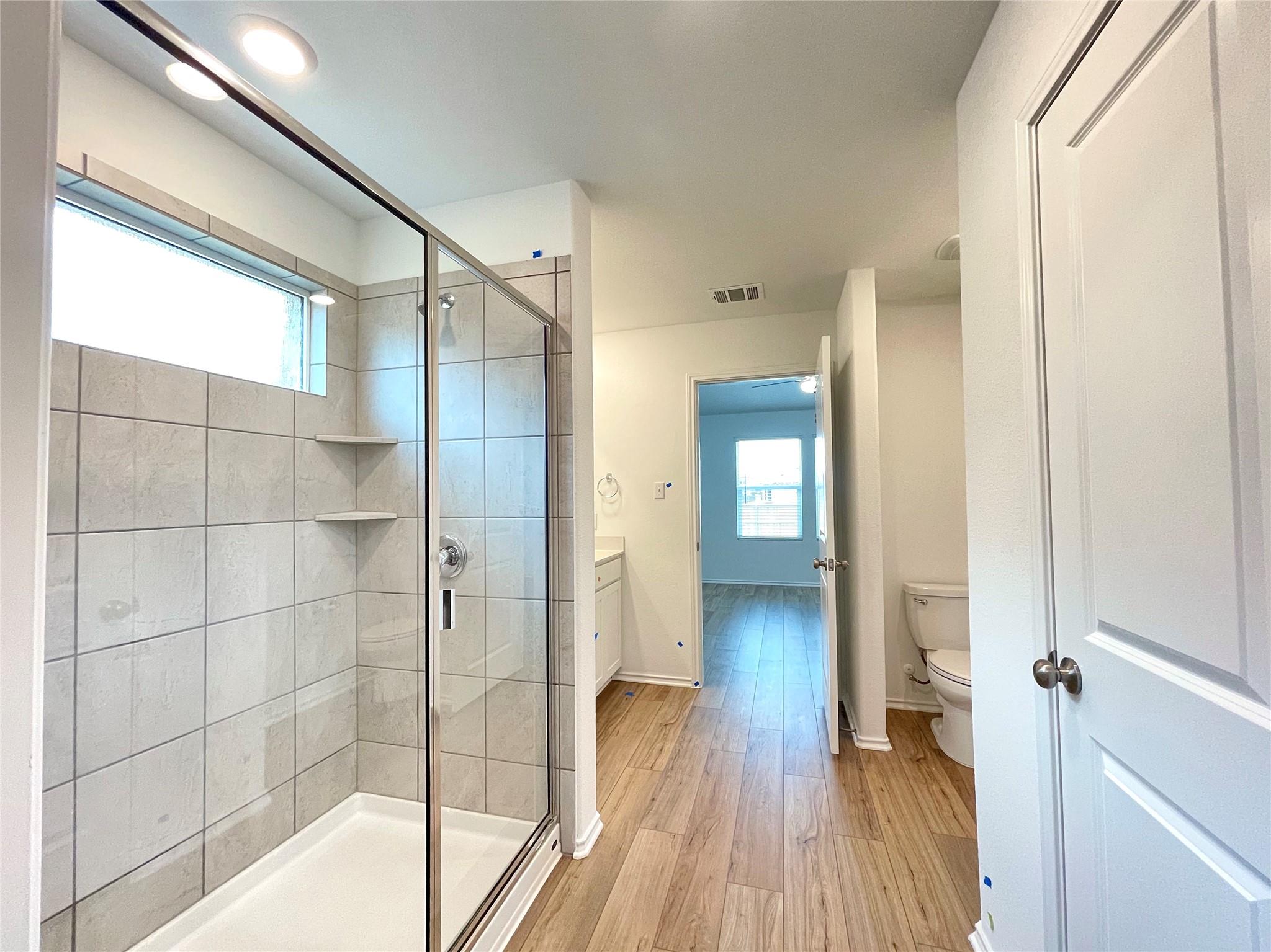 215 Magione Cir, Hutto, TX 78634