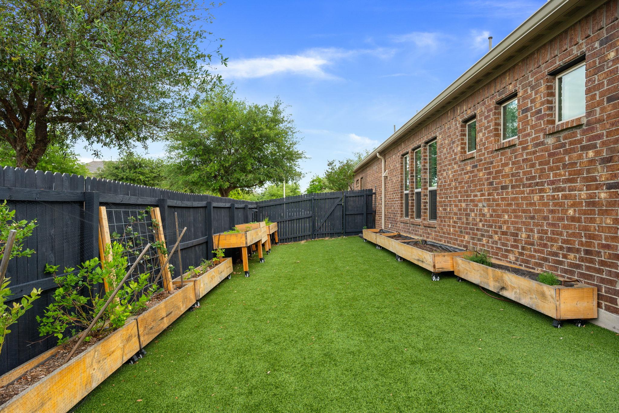 1409 Birch Dr, Georgetown, TX 78628