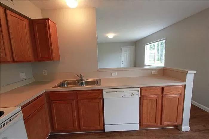 7206 Twin Crest Dr # 102, Austin, TX 78752