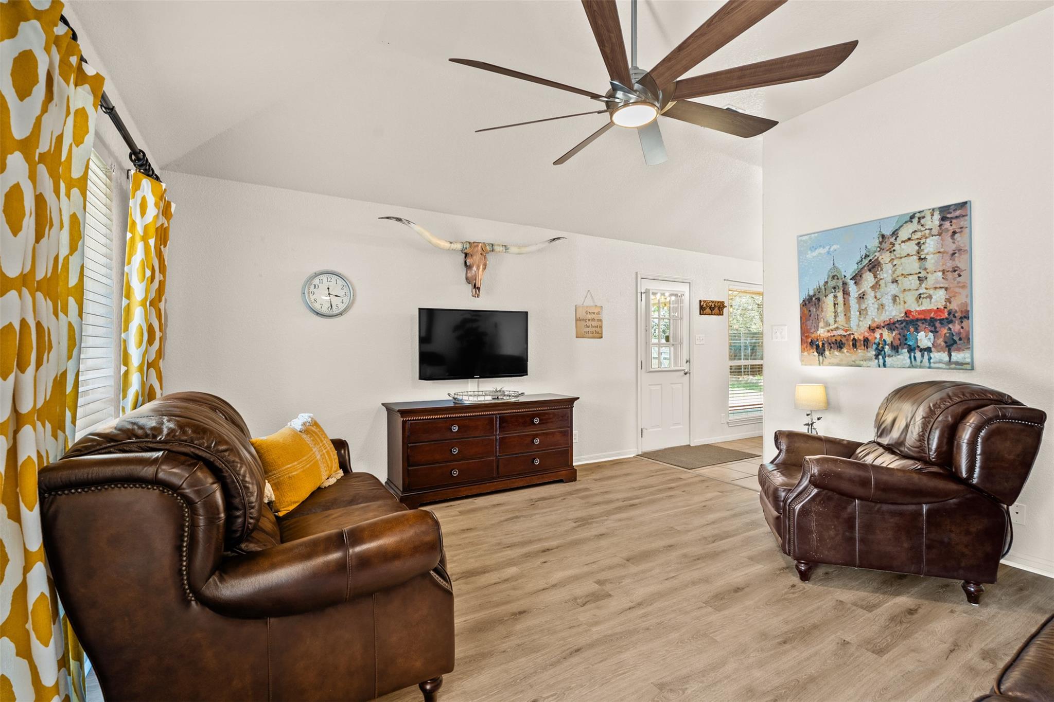 8 Hawthorn Ct, Belton, TX 76513