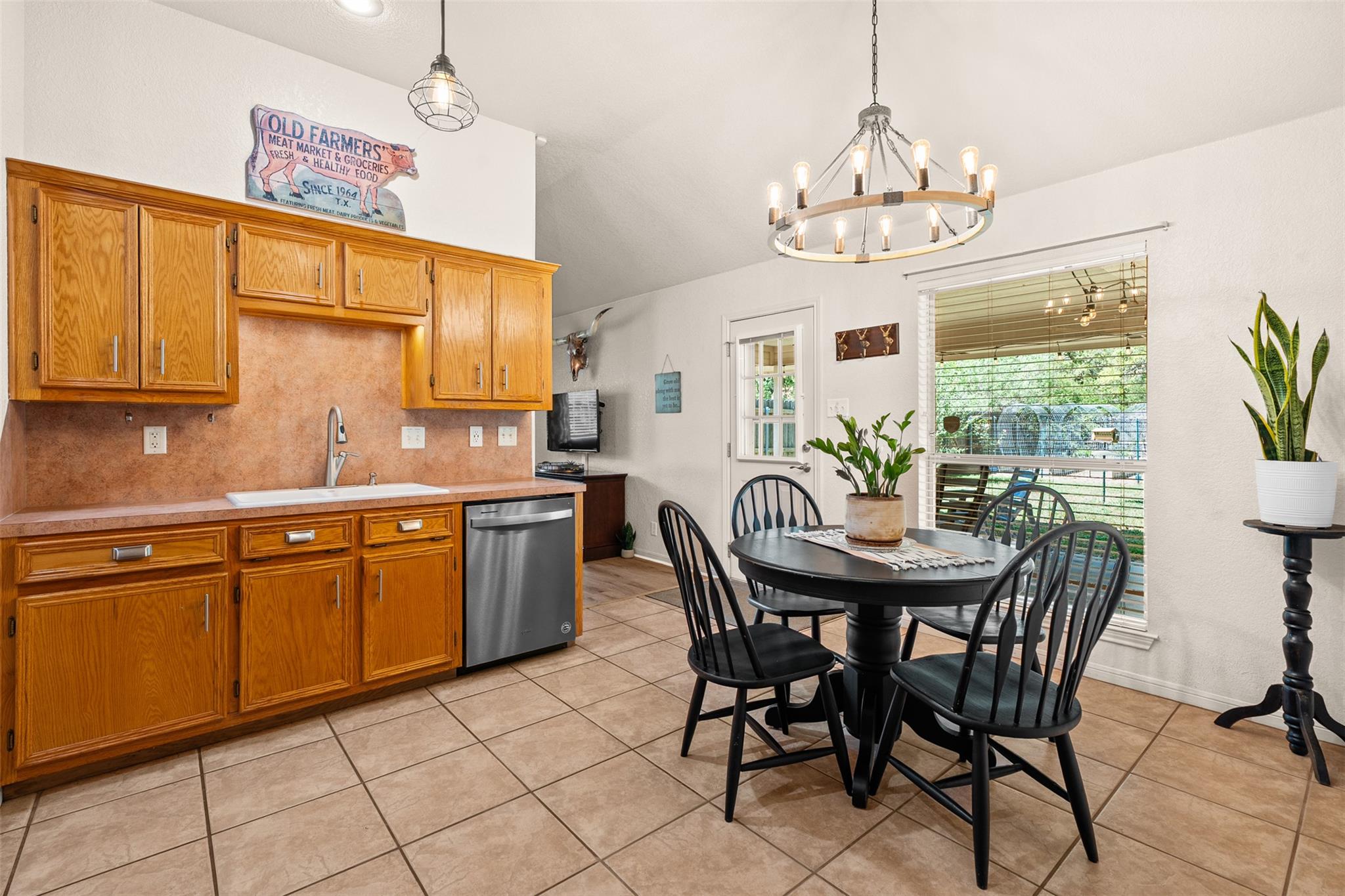 8 Hawthorn Ct, Belton, TX 76513