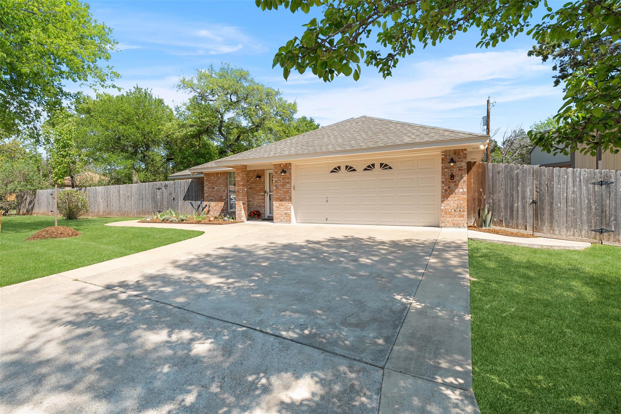 8 Hawthorn Ct, Belton, TX 76513