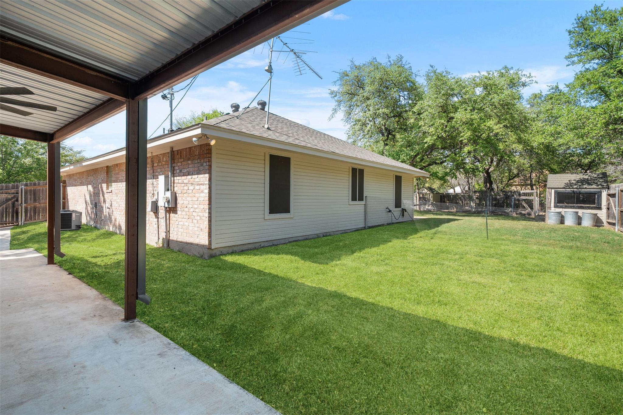 8 Hawthorn Ct, Belton, TX 76513