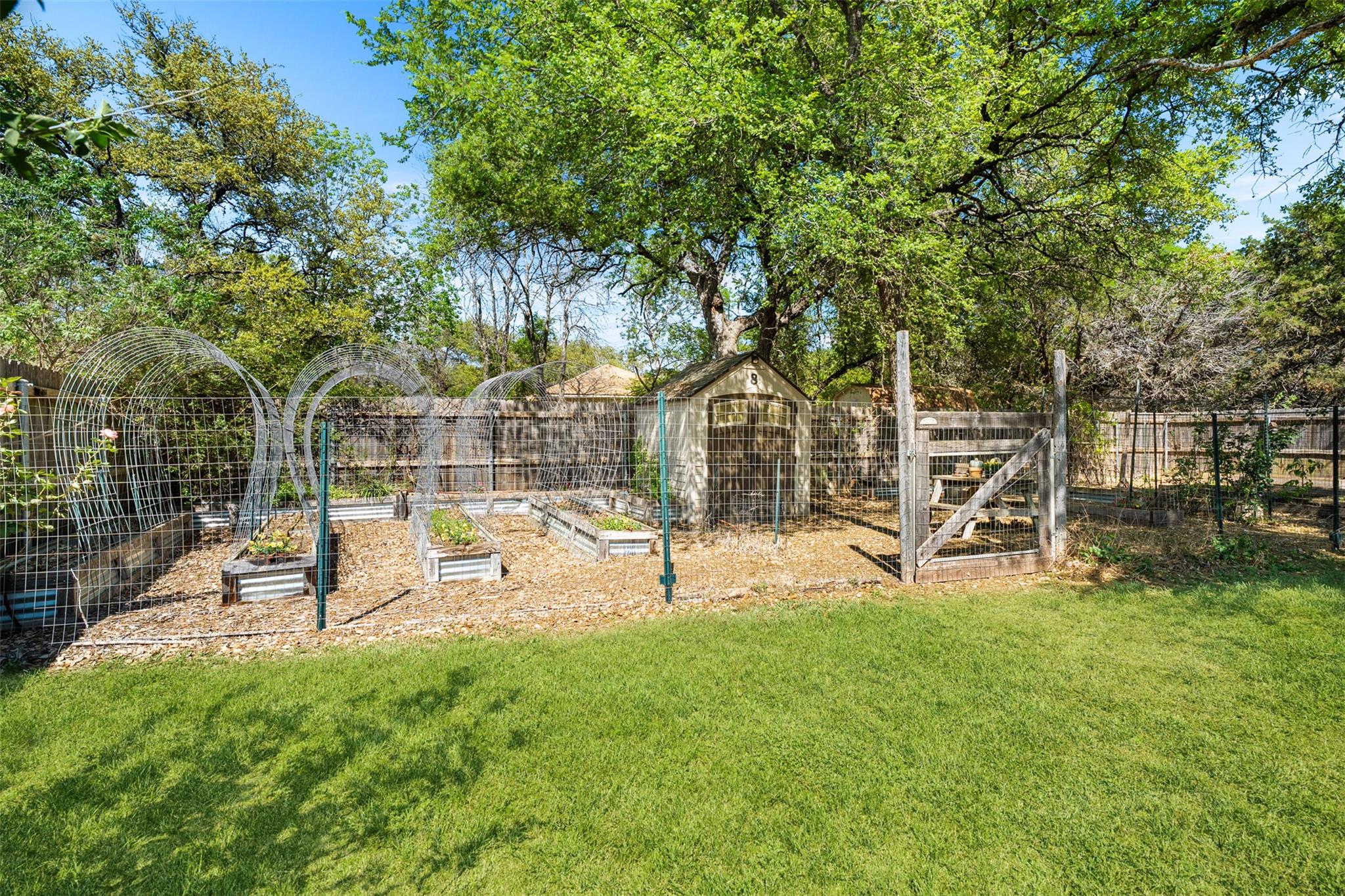8 Hawthorn Ct, Belton, TX 76513