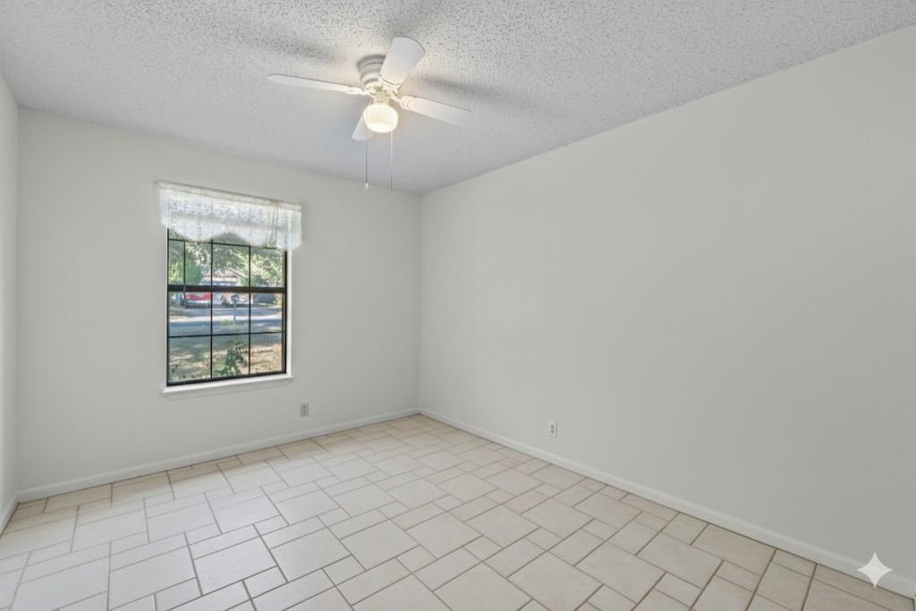 3904 Burr Oak Ln, Austin, TX 78727