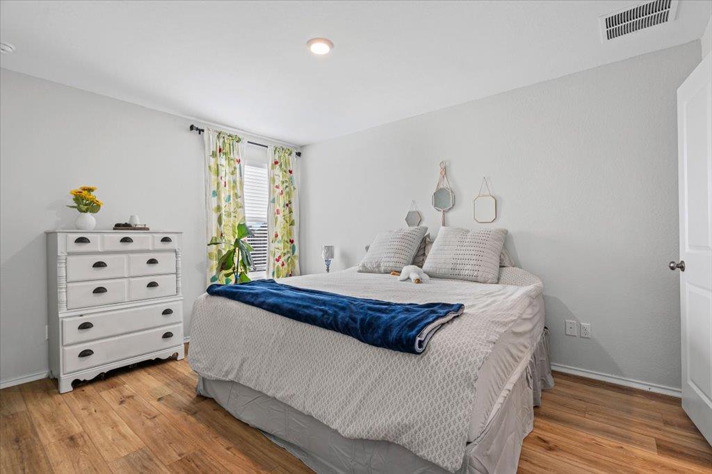 13617 Knights Branch Dr, Elgin, TX 78621