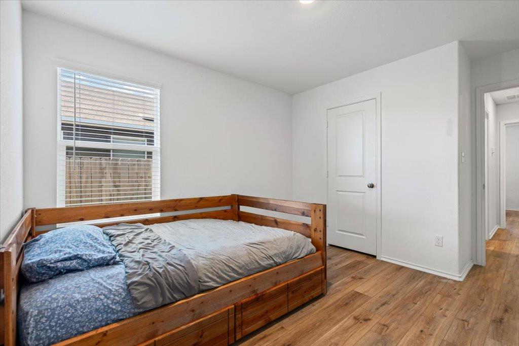 13617 Knights Branch Dr, Elgin, TX 78621