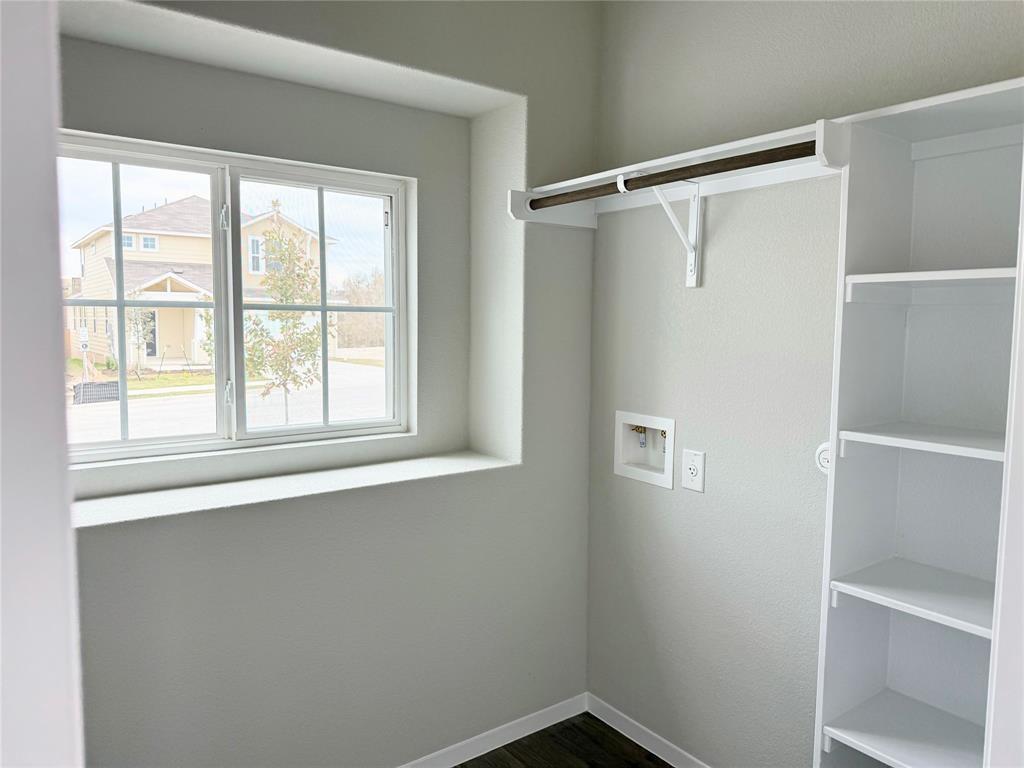 2702 Paragon Fox Dr, Pflugerville, TX 78660