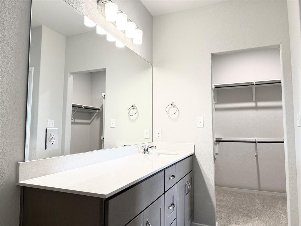 2702 Paragon Fox Dr, Pflugerville, TX 78660