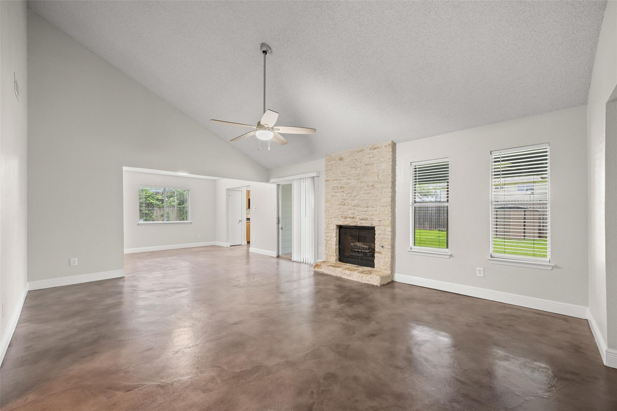 7502 Chelmsford Dr, Austin, TX 78736