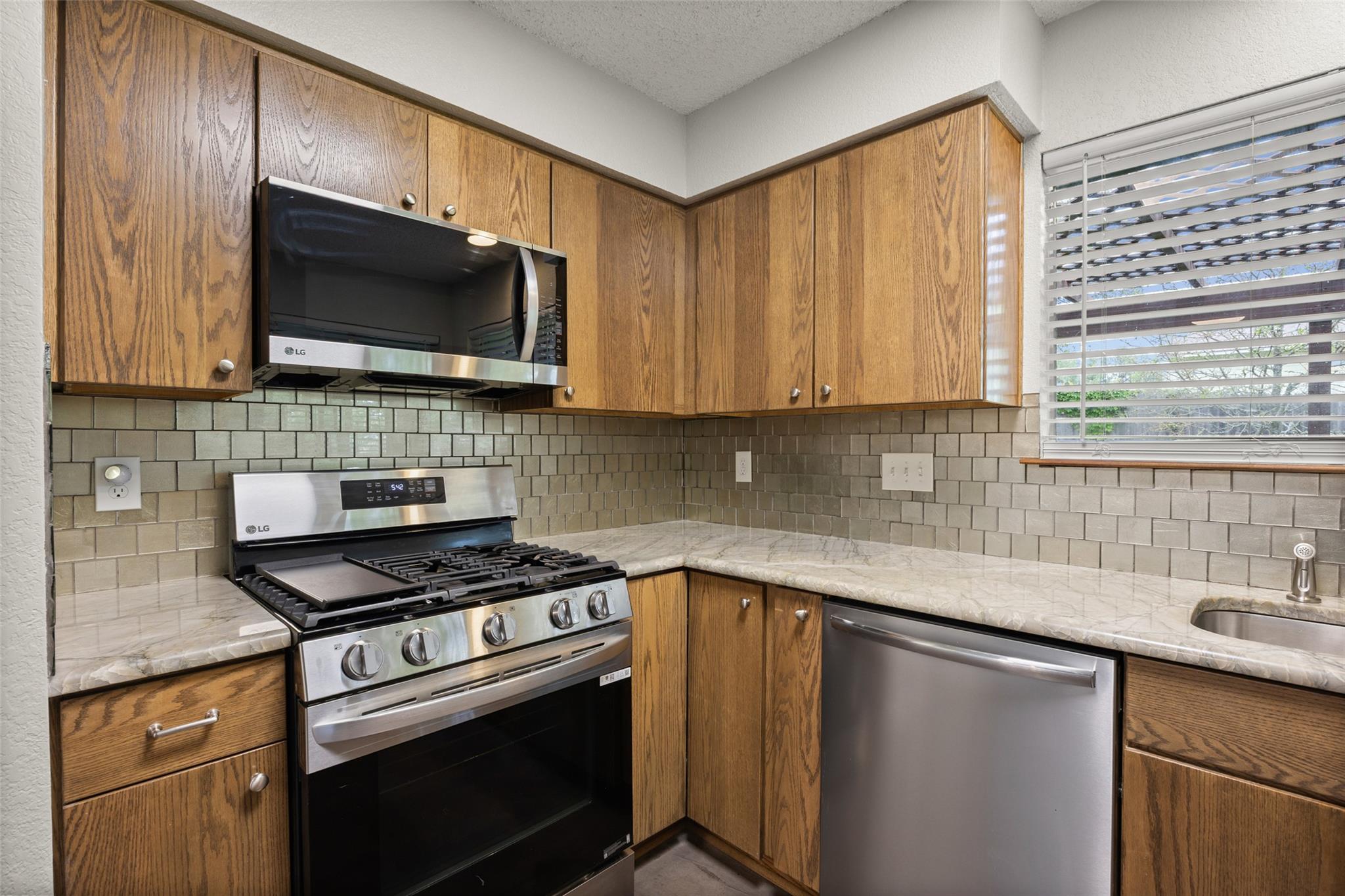 7502 Chelmsford Dr, Austin, TX 78736