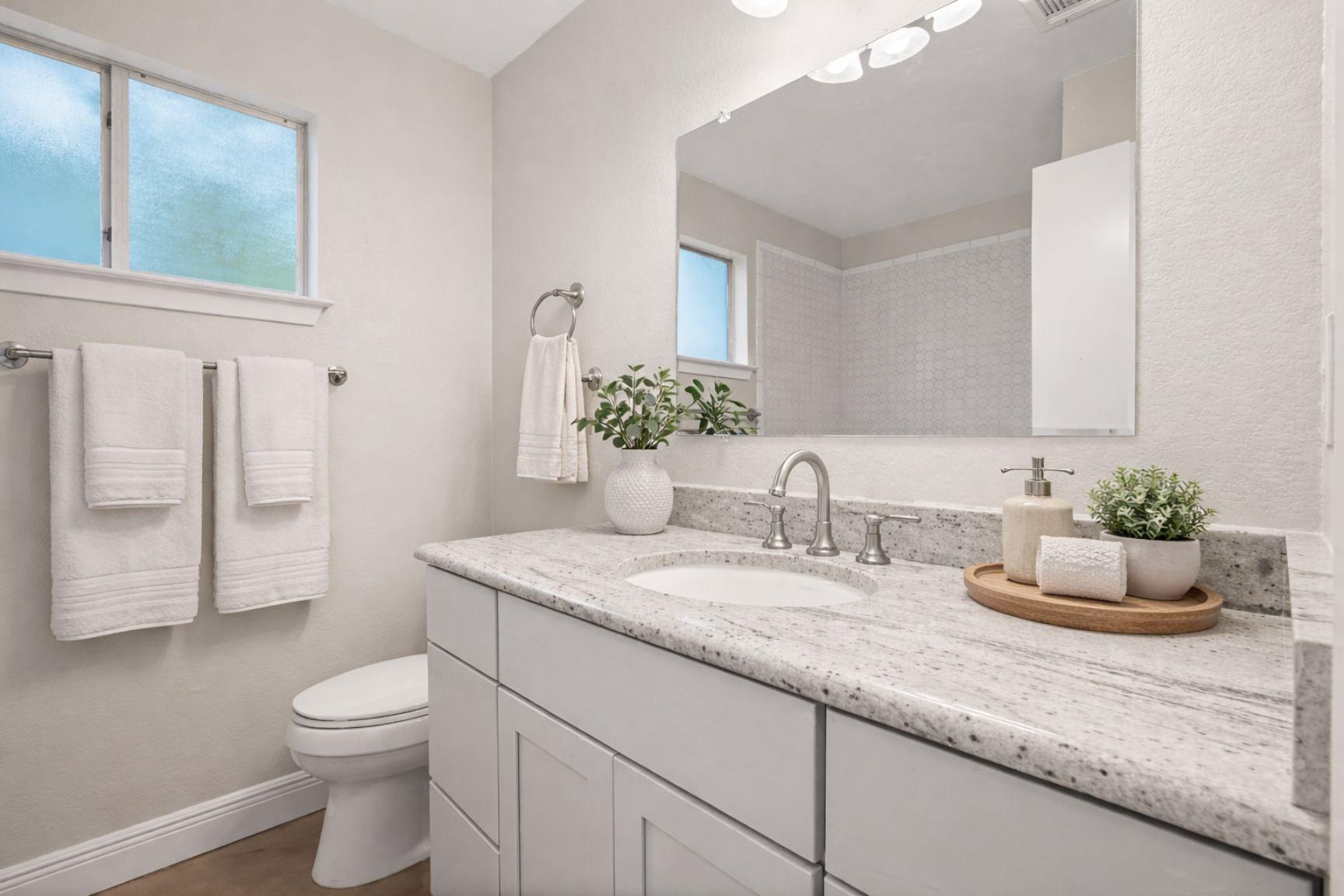 7502 Chelmsford Dr, Austin, TX 78736