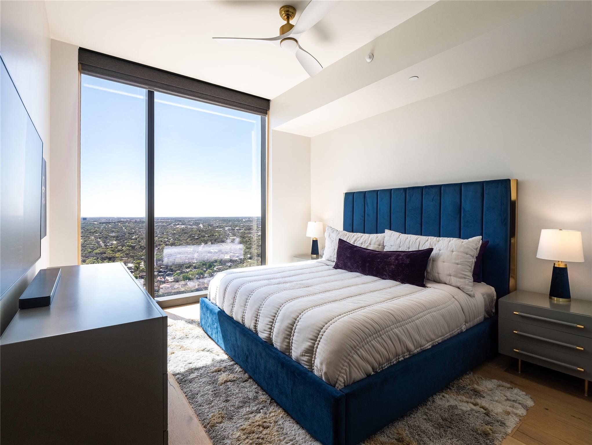 44 East Ave # 3707, Austin, TX 78701