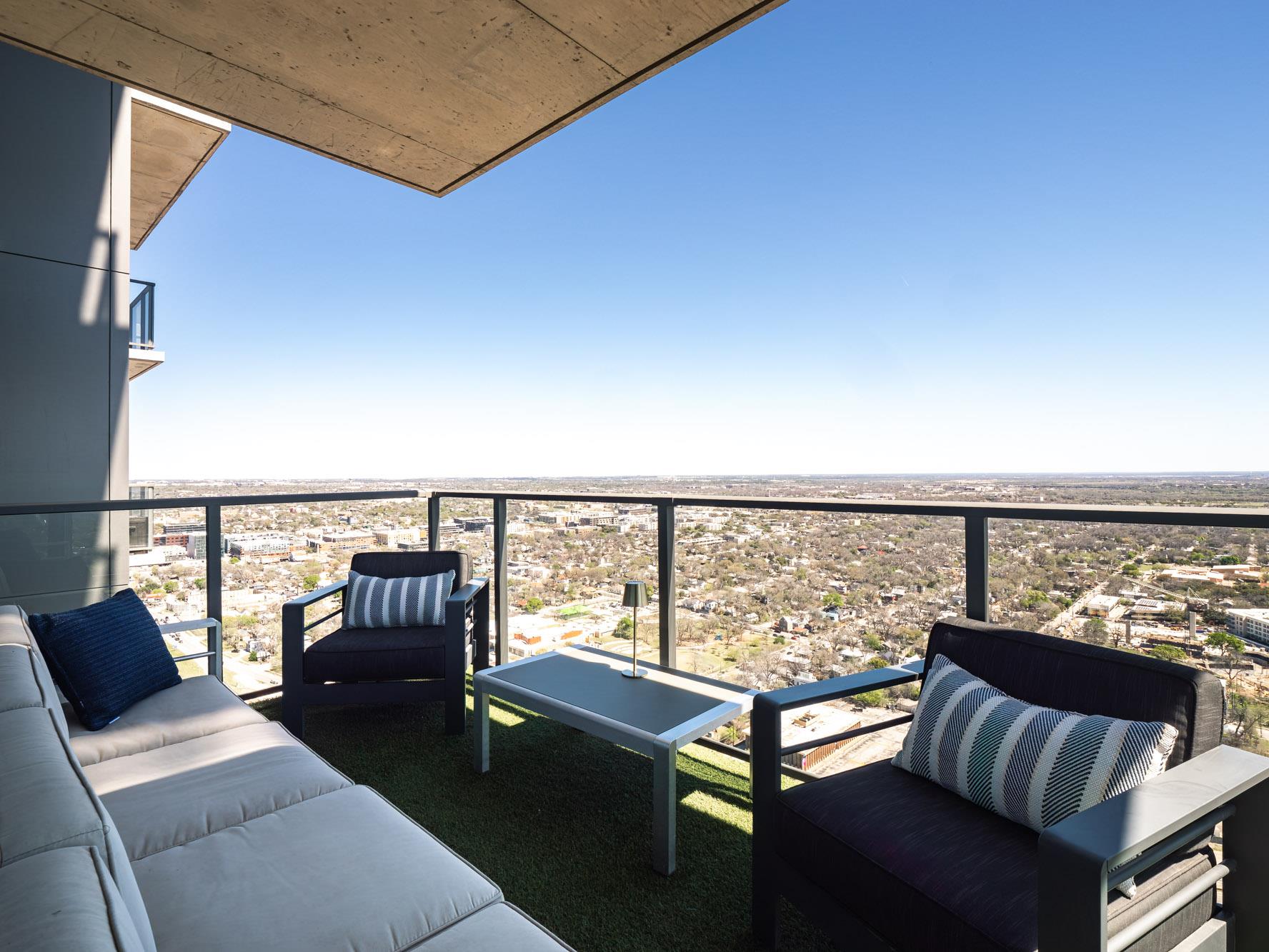 44 East Ave # 3707, Austin, TX 78701