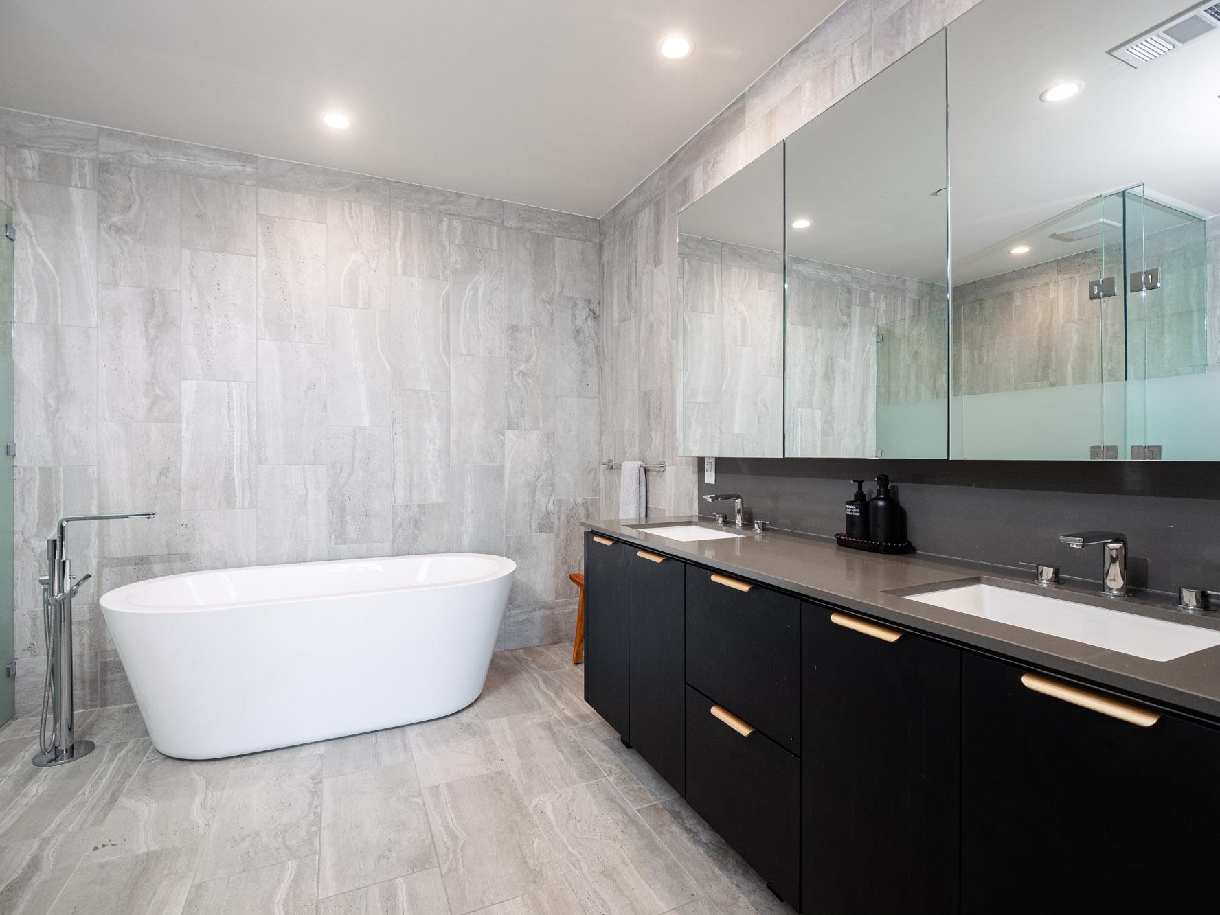 44 East Ave # 3707, Austin, TX 78701