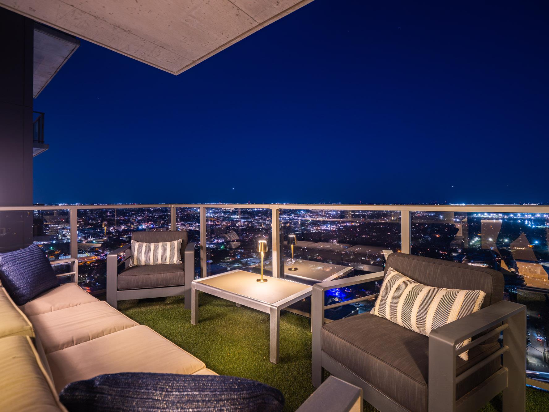 44 East Ave # 3707, Austin, TX 78701
