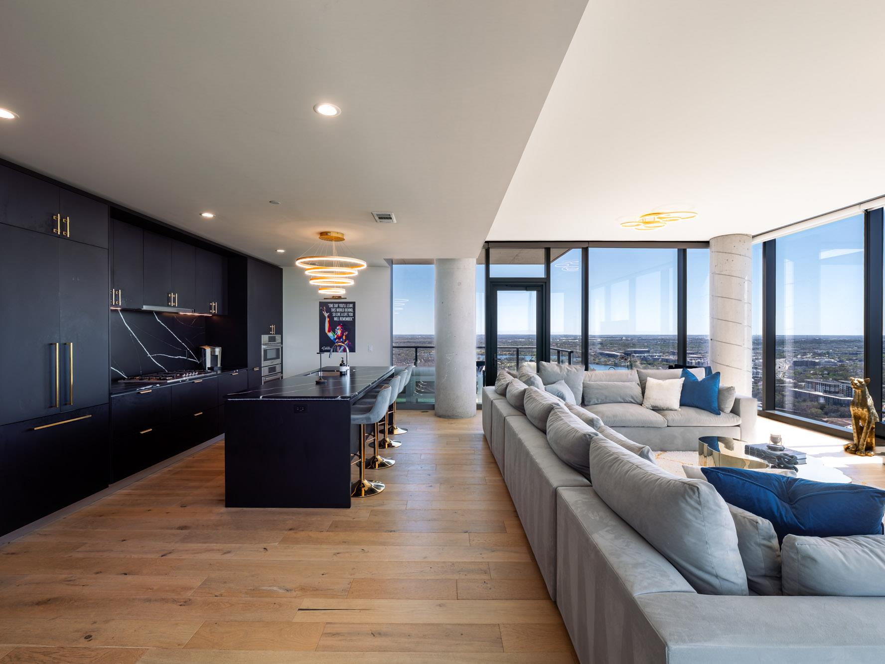 44 East Ave # 3707, Austin, TX 78701