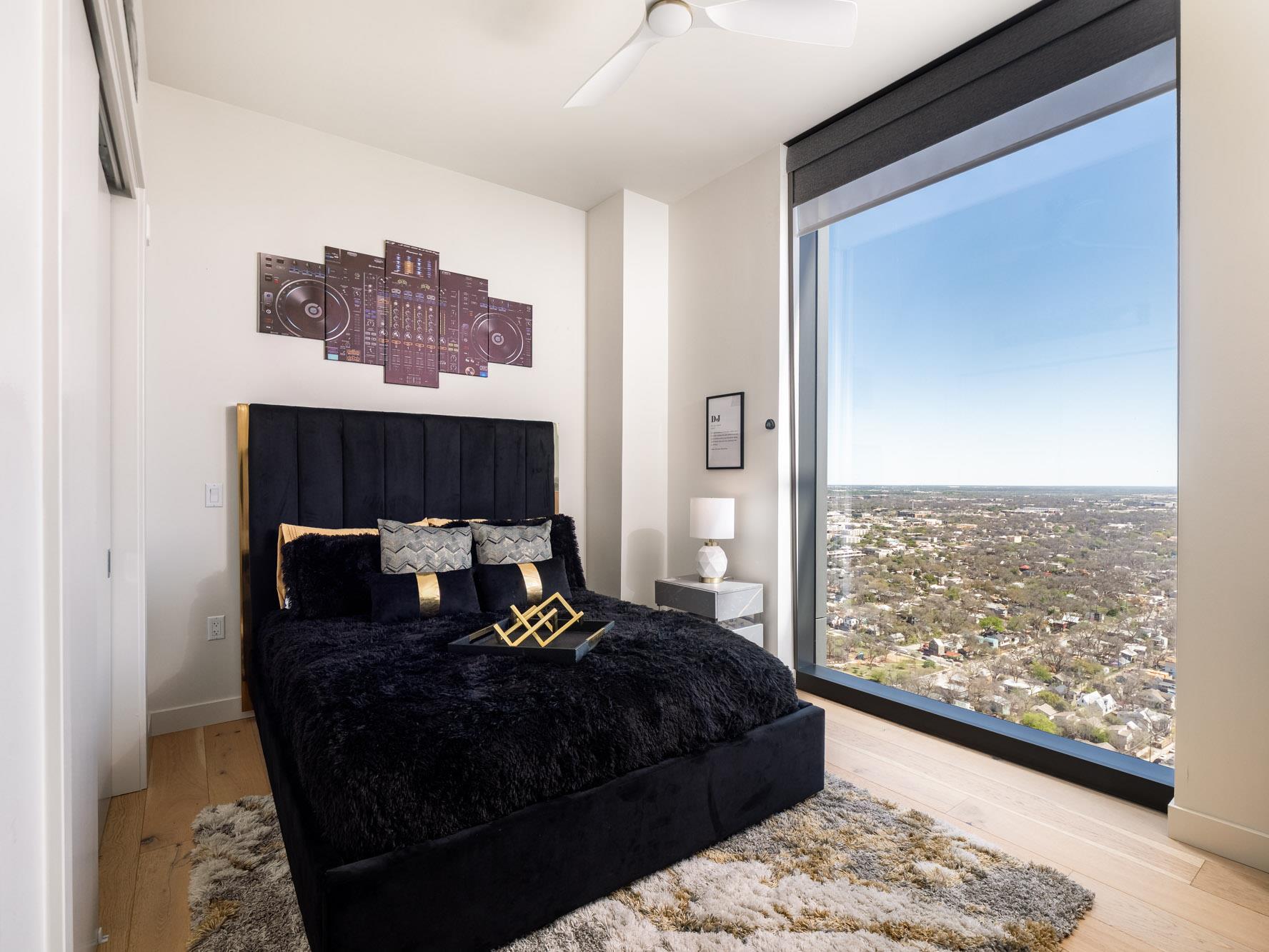 44 East Ave # 3707, Austin, TX 78701