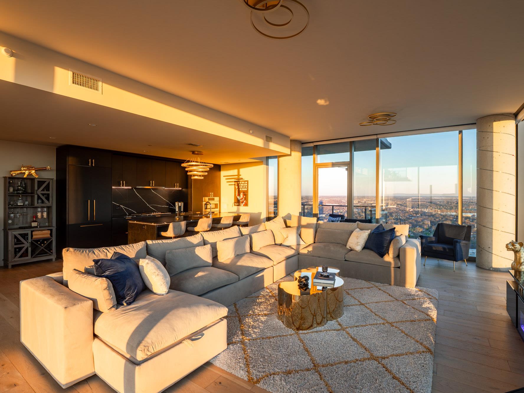 44 East Ave # 3707, Austin, TX 78701