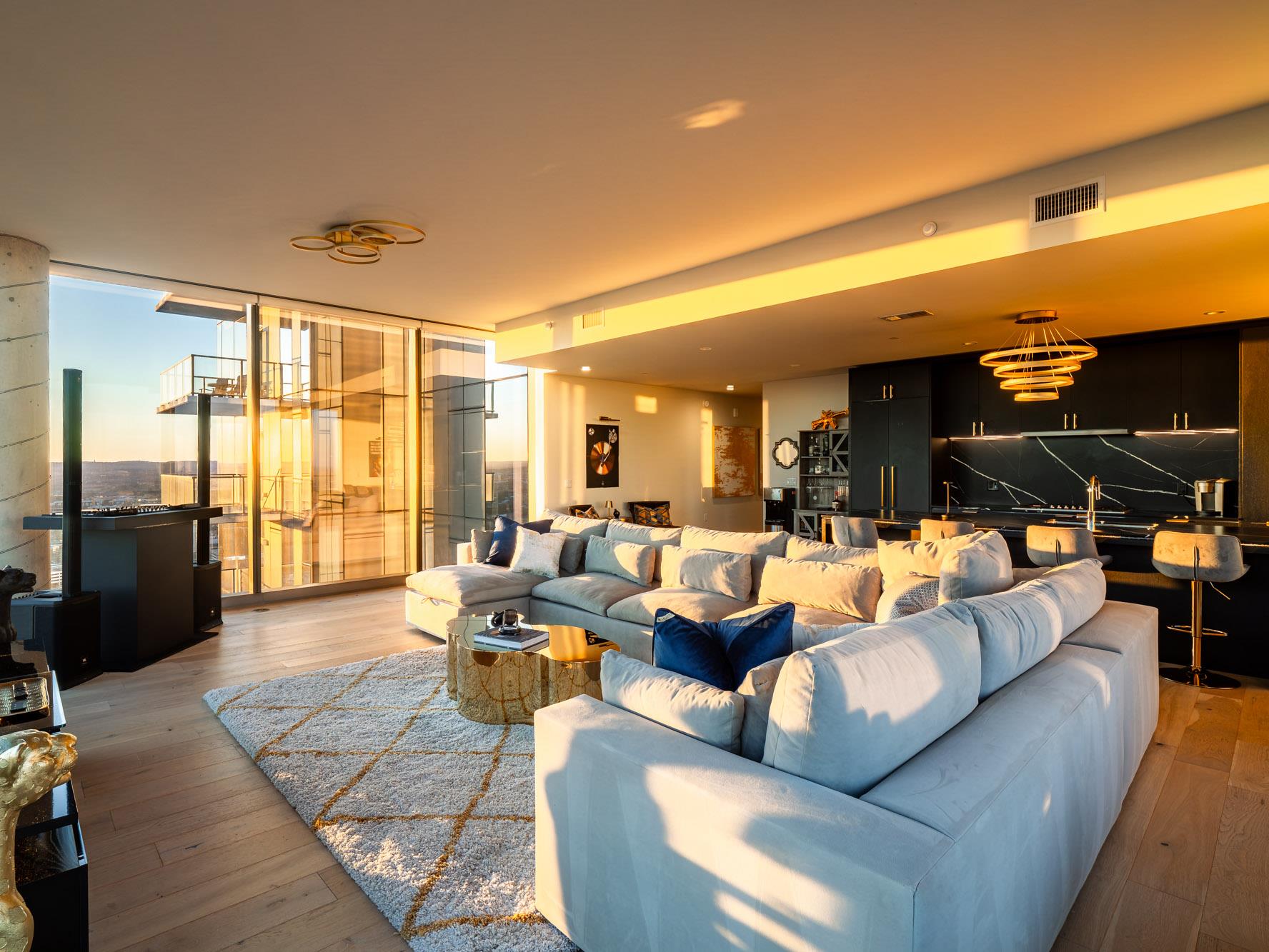 44 East Ave # 3707, Austin, TX 78701