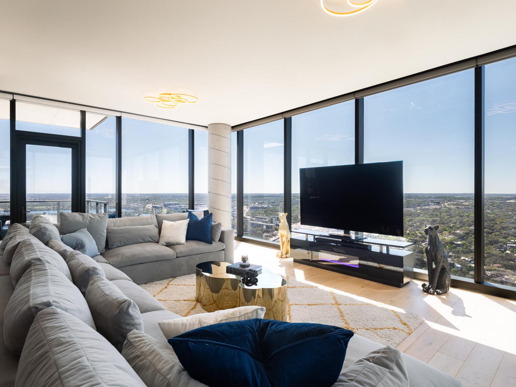 44 East Ave # 3707, Austin, TX 78701