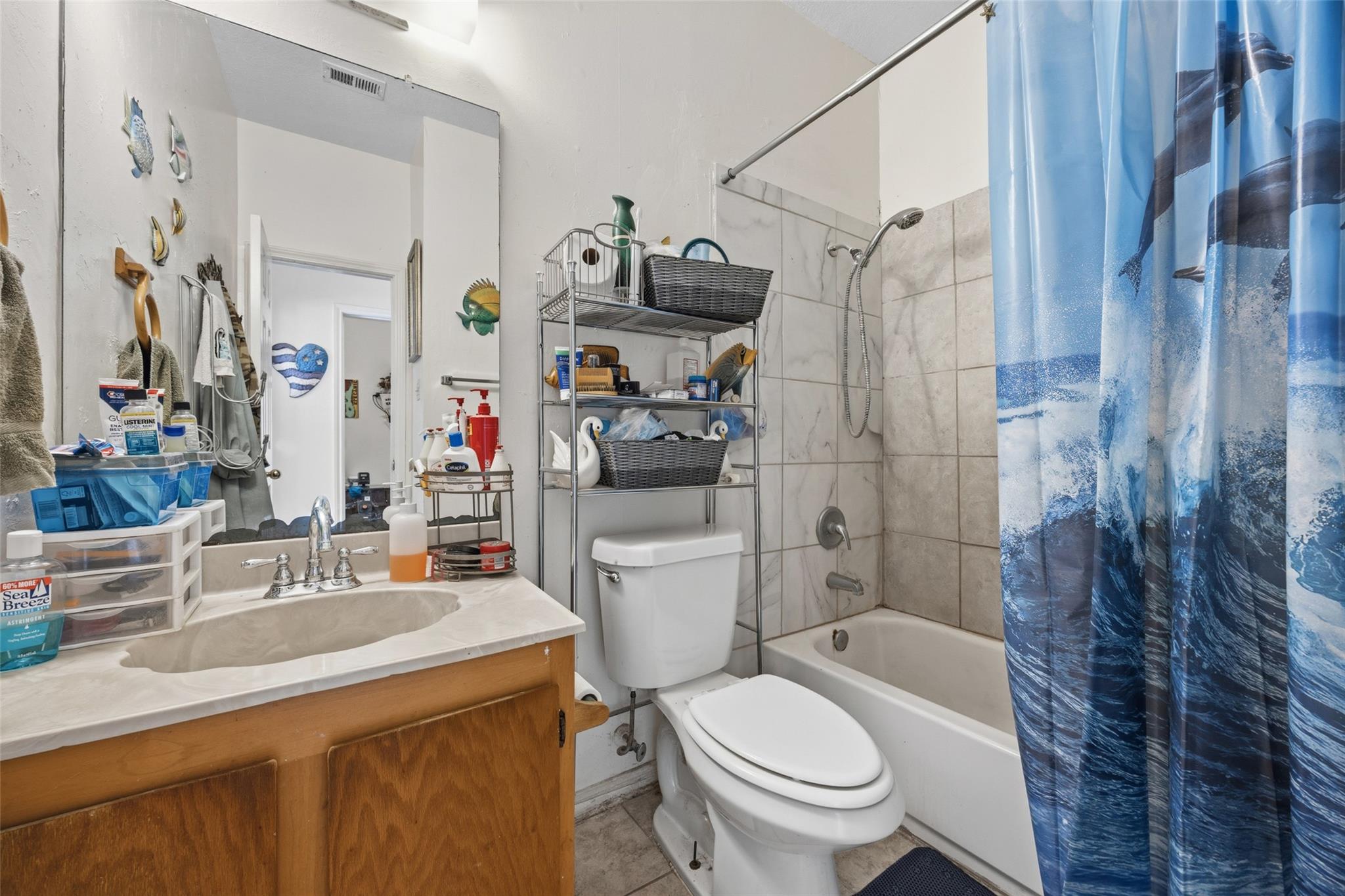 911 Crockett St, Lockhart, TX 78644